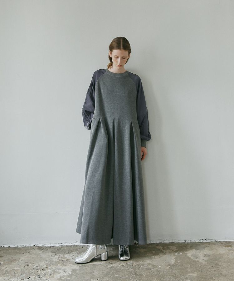 GARAGE OF GOOD CLOTHING「ダンボール&times;異素材タックワンピース」|ワンピース|