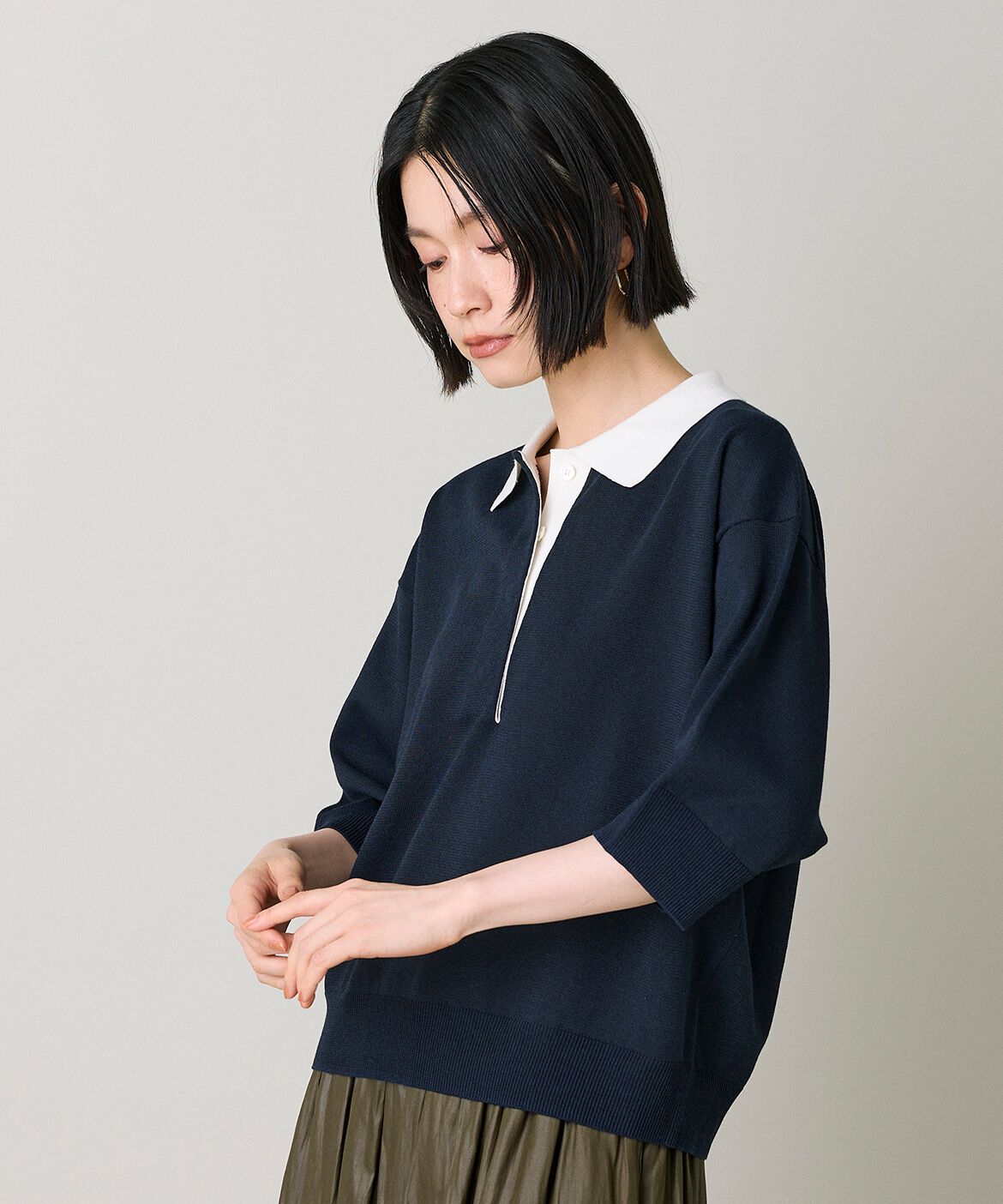 DAY by DAY it&rsquo;s international「配色ニットポロ｜大人の日常を上品に彩るポロニット」|ニット・セーター|