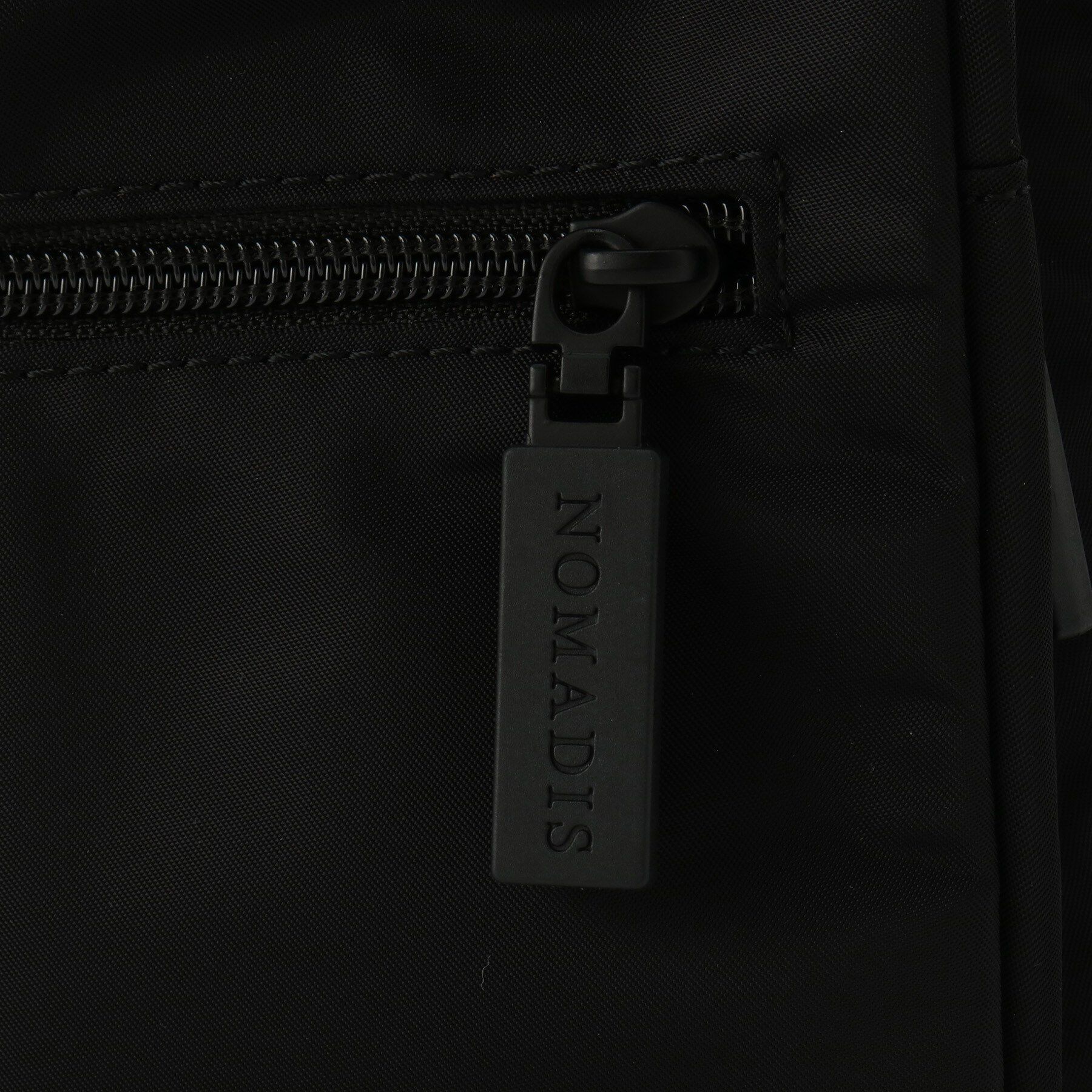 DRESSTERIOR「NOMADIS（ノマディス）DAKOTA ナイロンショルダーバッグ」|ショルダー・メッセンジャー|