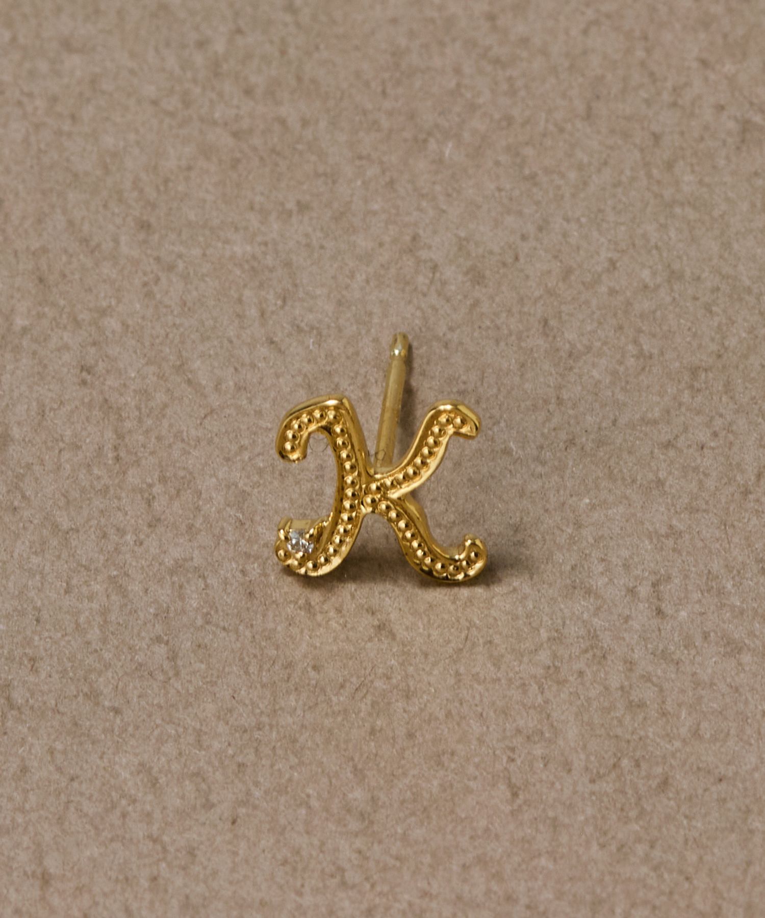  「【片耳】SVイニシャルダイヤモンドピアス」|ピアス|Ｋ