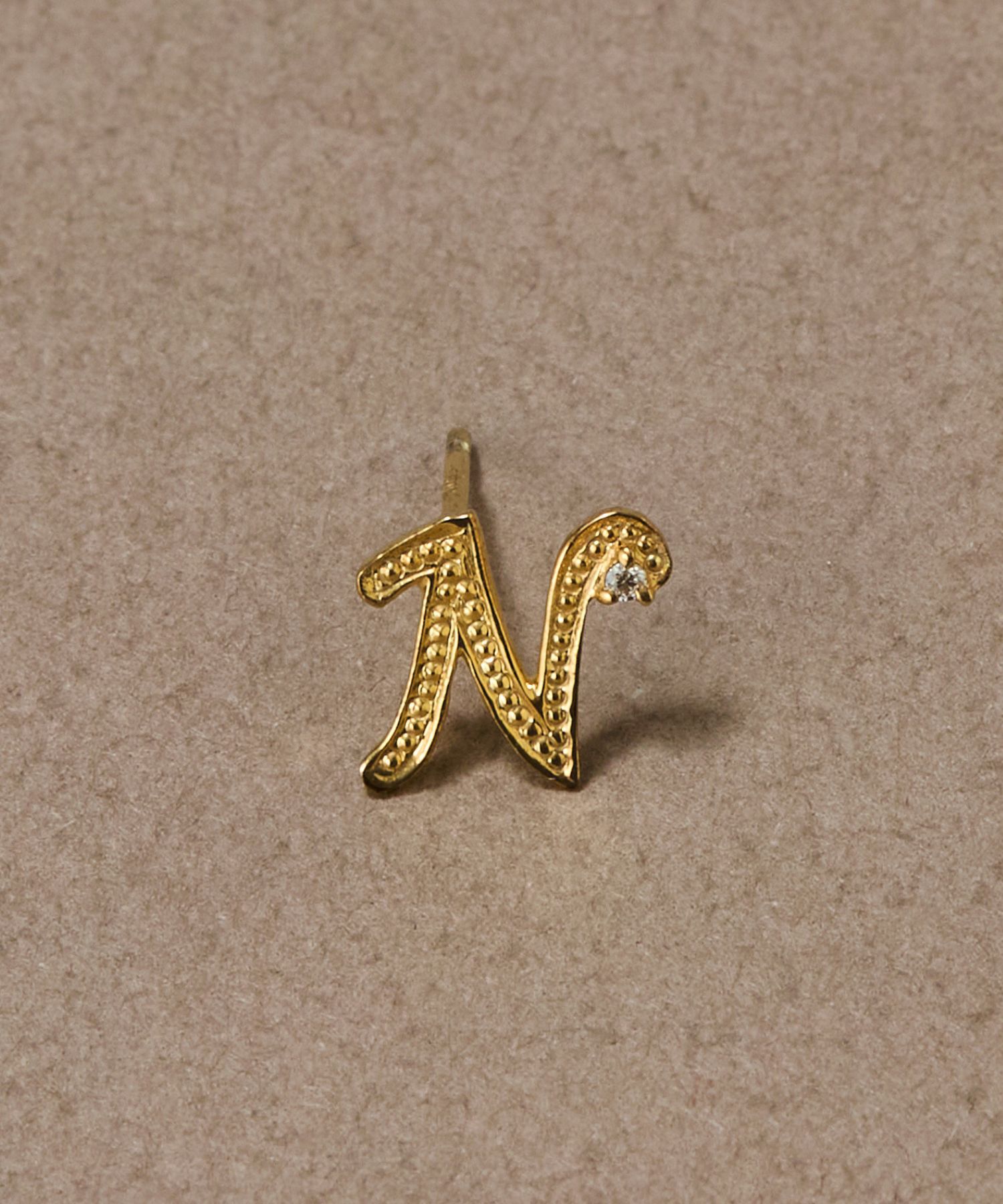  「【片耳】SVイニシャルダイヤモンドピアス」|ピアス|Ｎ