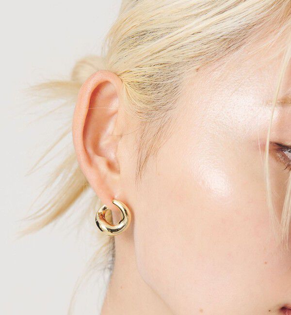 BEAUTY&YOUTH UNITED ARROWS「ヒネリ スクエア ピアス」|ピアス|GOLD