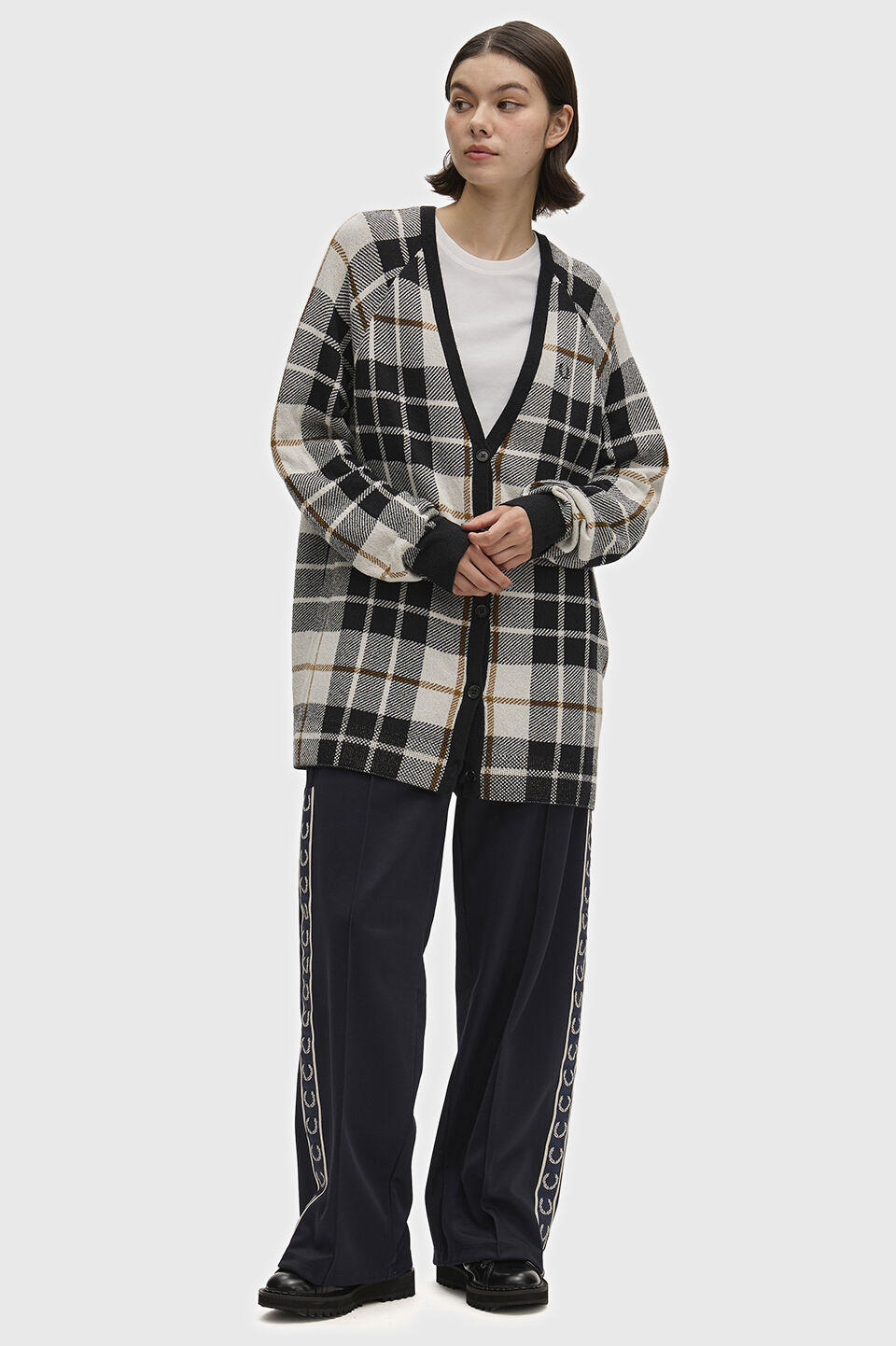 FRED PERRY 「FRED PERRY／Boucle Tartan Cardigan／タータンチェックカーディガン」|カーディガン|