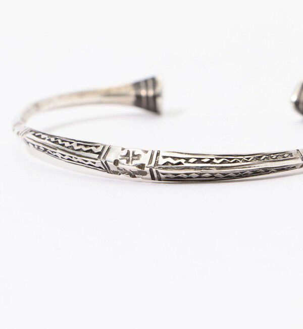 TOMORROWLAND GOODS「Adawat&rsquo;n Tuareg TAFOUKT シルバーバングル」|ブレスレット・バングル|