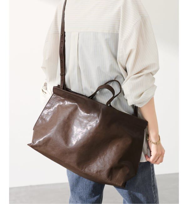 FRAMeWORK「Bea mombaers TUMBLED LEATHER バッグ」|ショルダー・メッセンジャー|