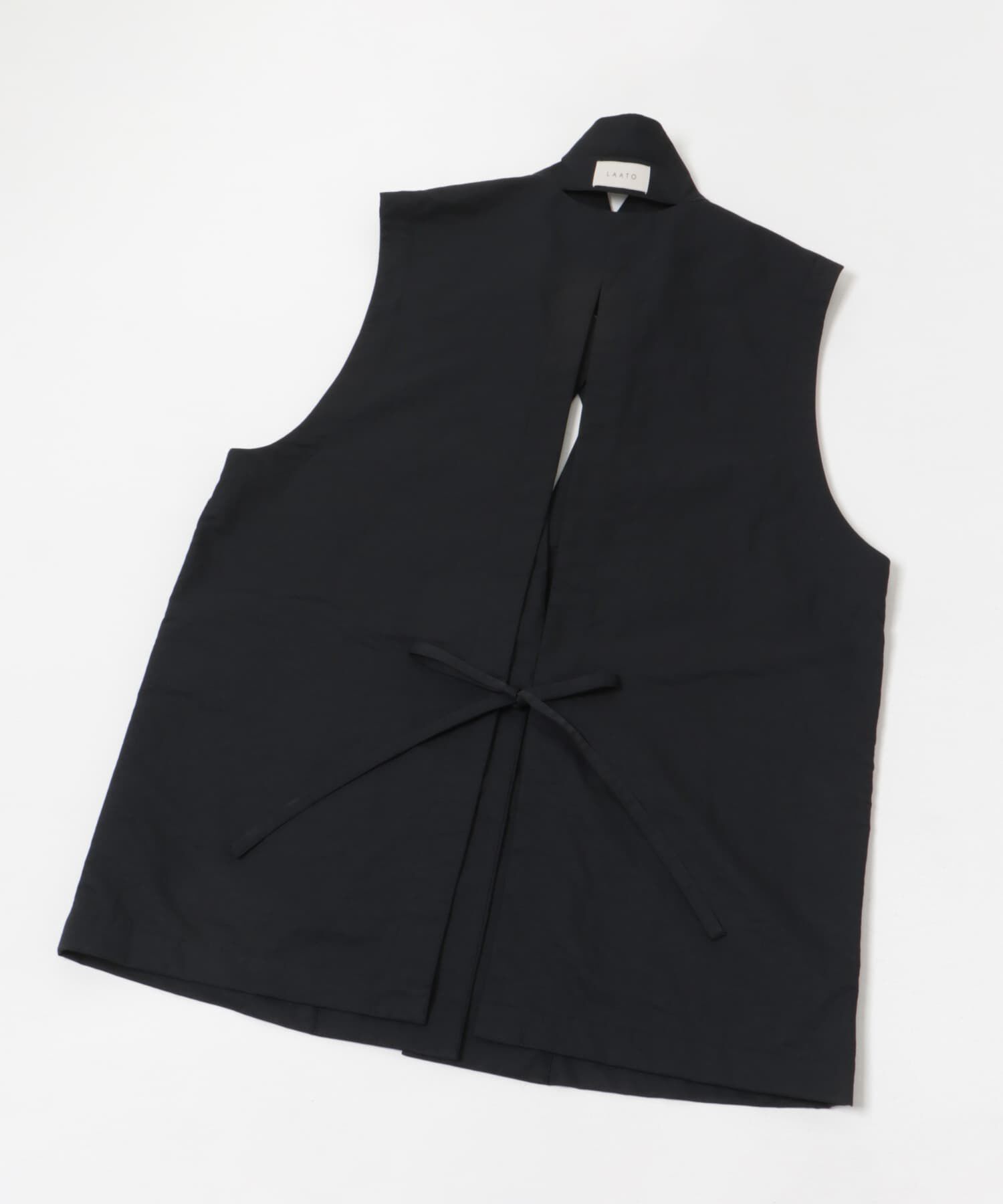LAATO「no sleeve slit jacket」|ノーカラーコート|