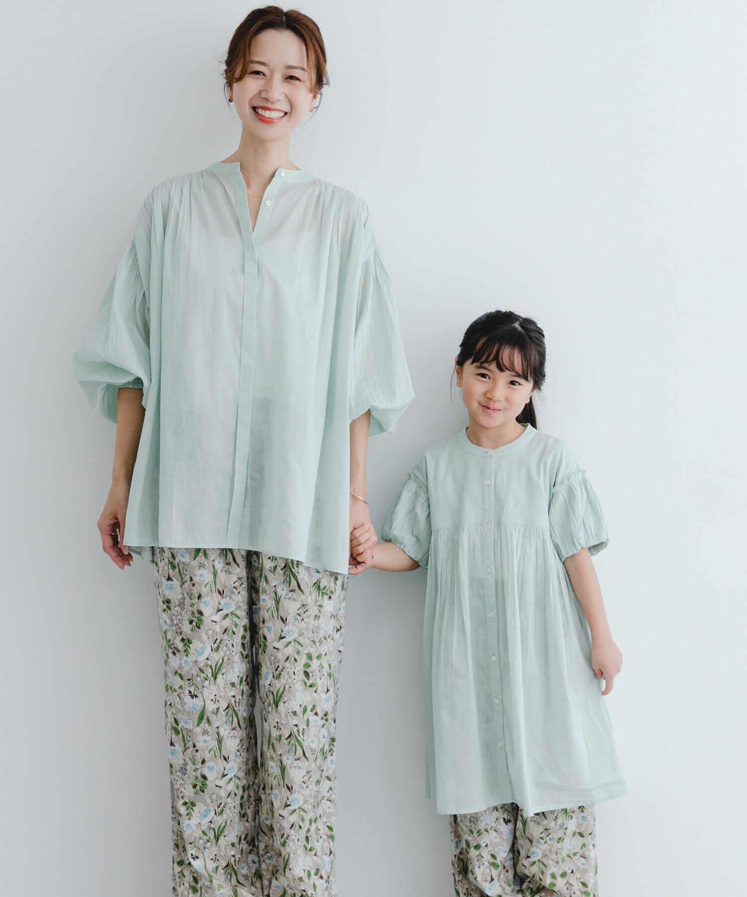 URBAN RESEARCH DOORS「『親子リンク』コットンボイルパフスリーブワンピース(KIDS)」|ワンピース|