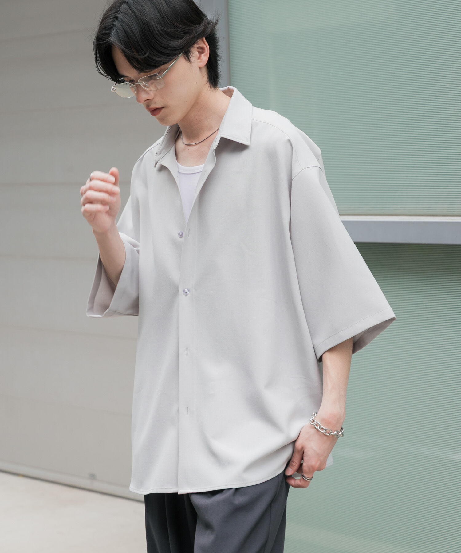 SENSE OF PLACE by URBAN RESEARCH「『ユニセックス』エクストラルーズショートスリーブシャツ」|シャツ・ブラウス|ライトグレー