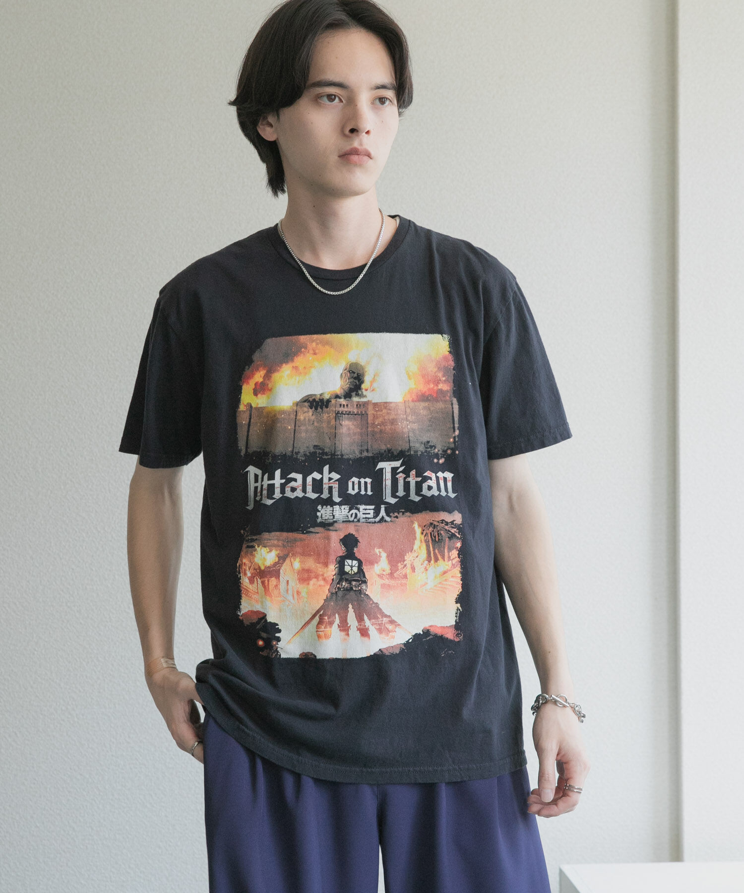 SENSE OF PLACE by URBAN RESEARCH「THRIFTY LOOK　ATTACK ON TITAN 2 フェードTシャツ」|Tシャツ・カットソー|