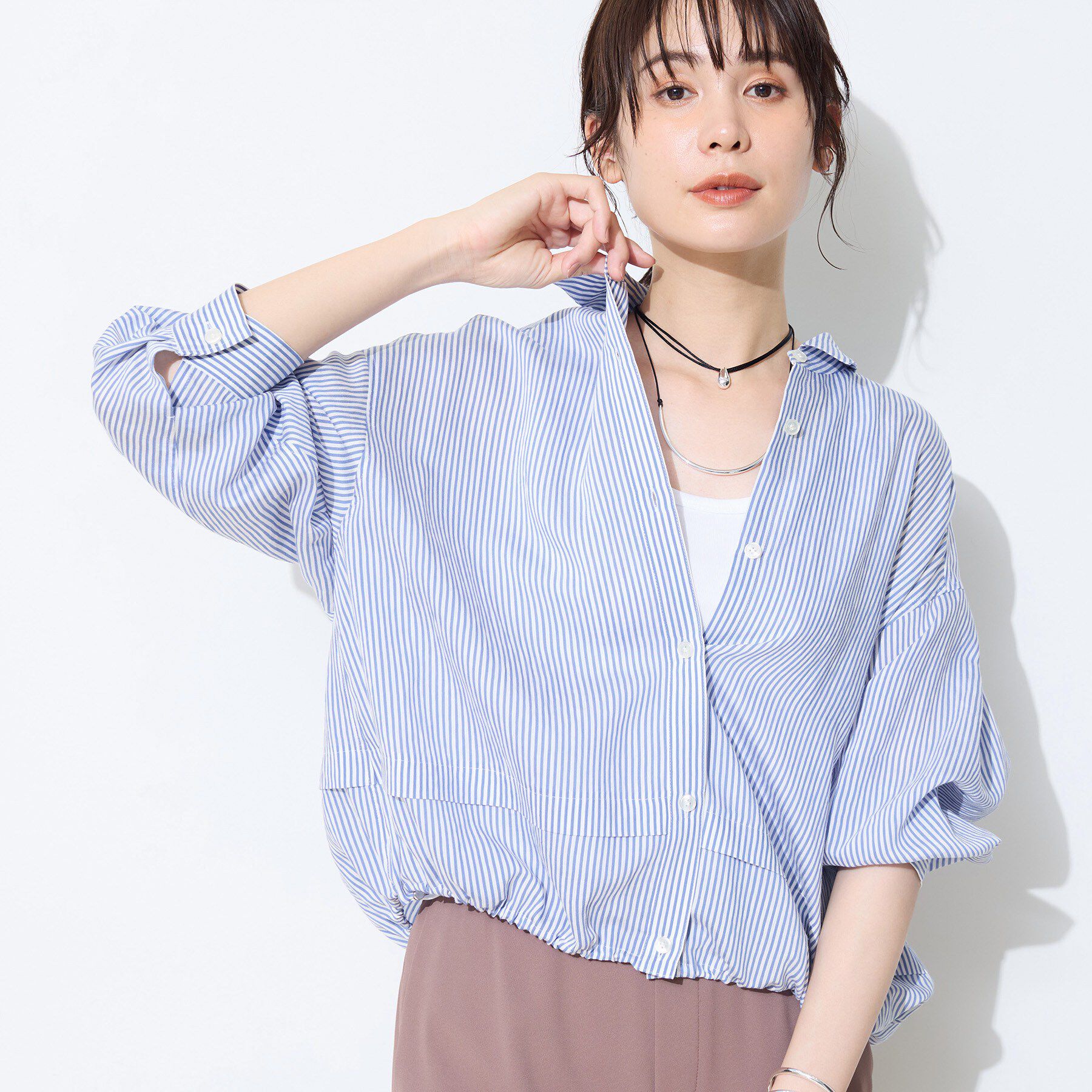INDIVI「【接触冷感／洗える／2WAY】ドロスト付 シアーシャンブレーシャツ」|シャツ・ブラウス|ブルー(391)