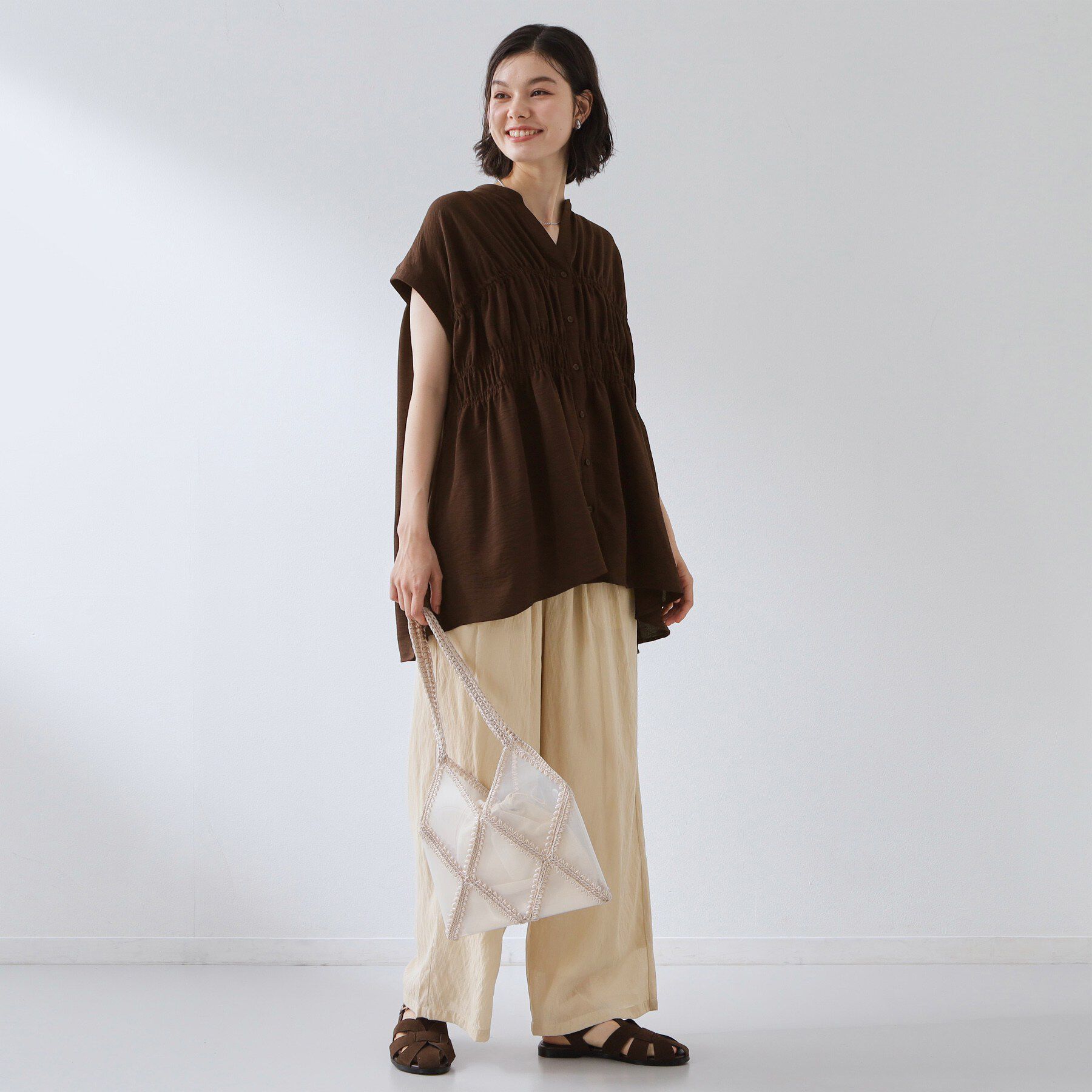 THE SHOP TK「【夏に嬉しい多機能/体型カバー】ひんやりさらさら シャーリングブラウス」|シャツ・ブラウス|