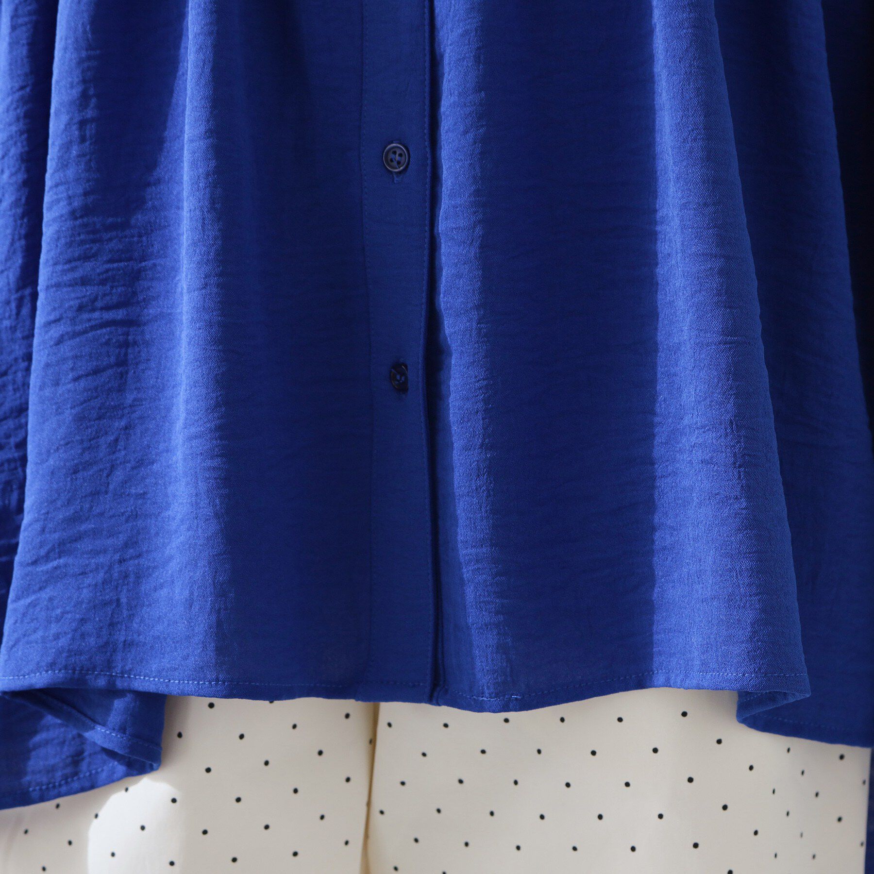 THE SHOP TK「【夏に嬉しい多機能/体型カバー】ひんやりさらさら シャーリングブラウス」|シャツ・ブラウス|