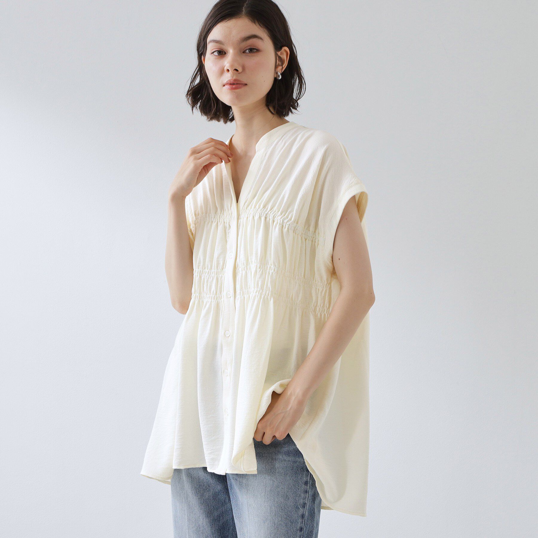 THE SHOP TK「【夏に嬉しい多機能/体型カバー】ひんやりさらさら シャーリングブラウス」|シャツ・ブラウス|