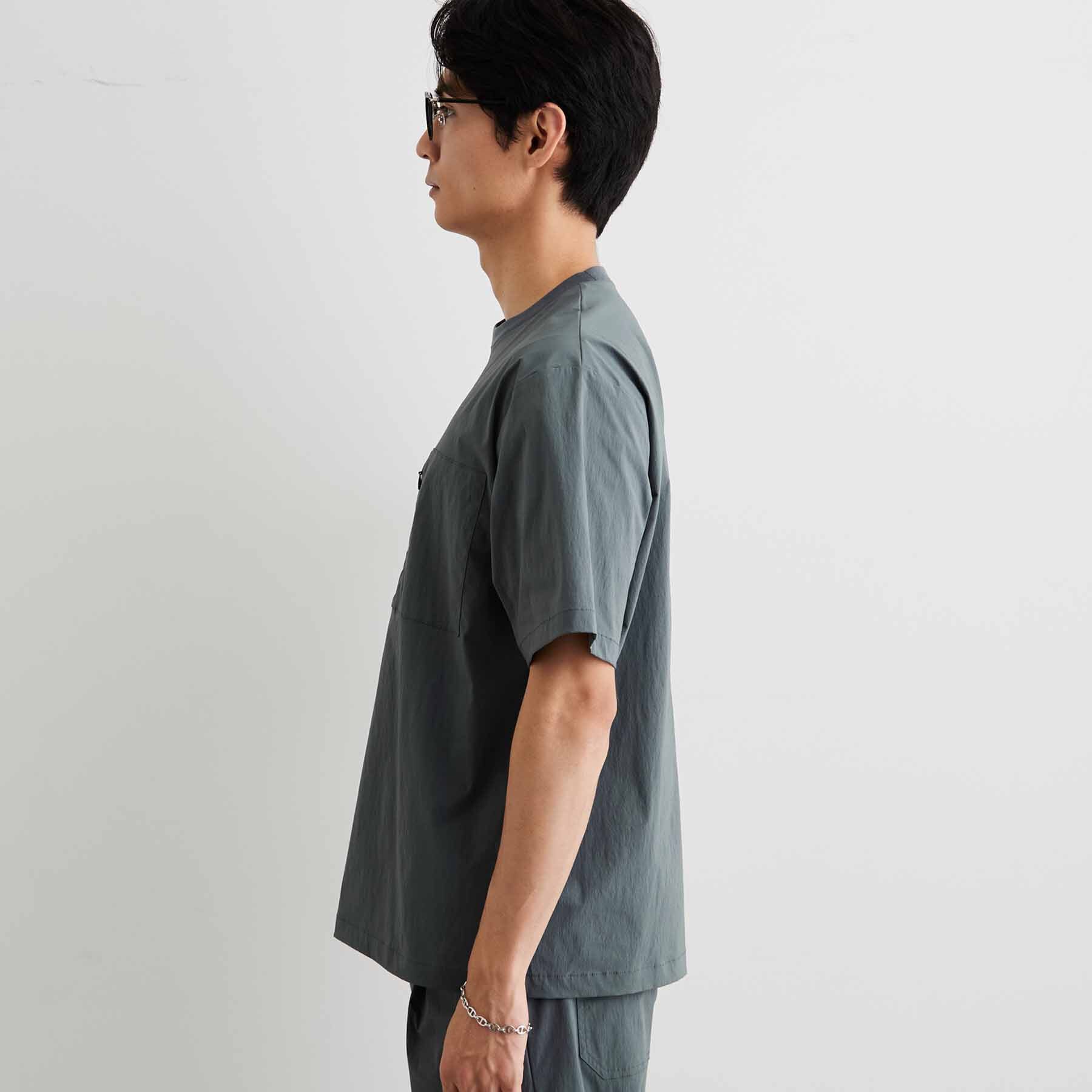 THE SHOP TK「【接触冷感/洗濯機OK／セットアップ可】ナイロンストレッチ半袖Tシャツ」|Tシャツ・カットソー|