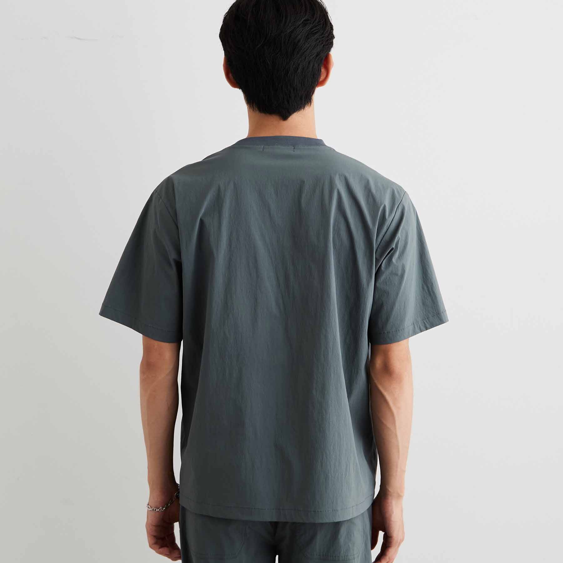 THE SHOP TK「【接触冷感/洗濯機OK／セットアップ可】ナイロンストレッチ半袖Tシャツ」|Tシャツ・カットソー|