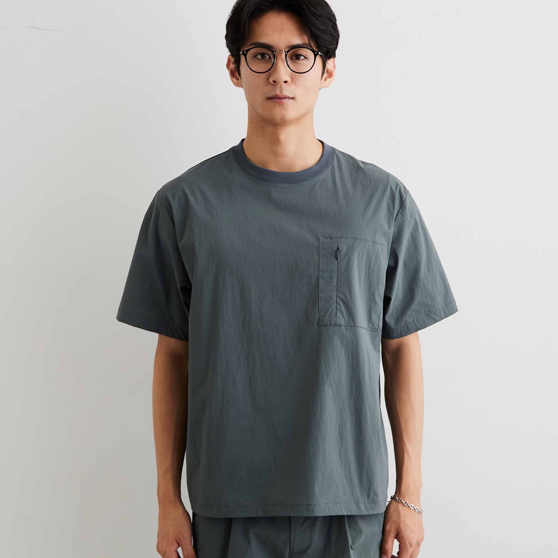 THE SHOP TK「【接触冷感/洗濯機OK／セットアップ可】ナイロンストレッチ半袖Tシャツ」|Tシャツ・カットソー|