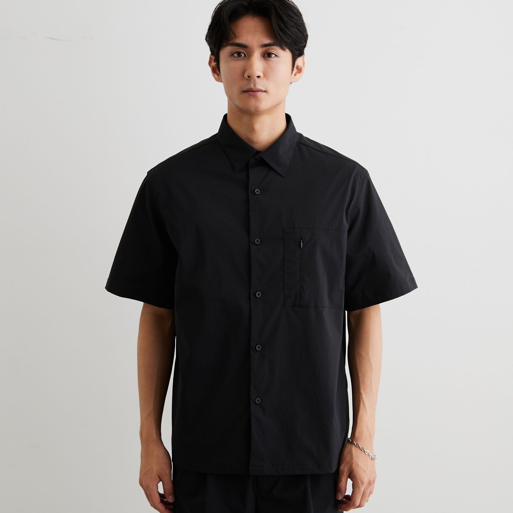 THE SHOP TK「【接触冷感/洗濯機OK/セットアップ可】ナイロンストレッチ半袖シャツ」|シャツ・ブラウス|