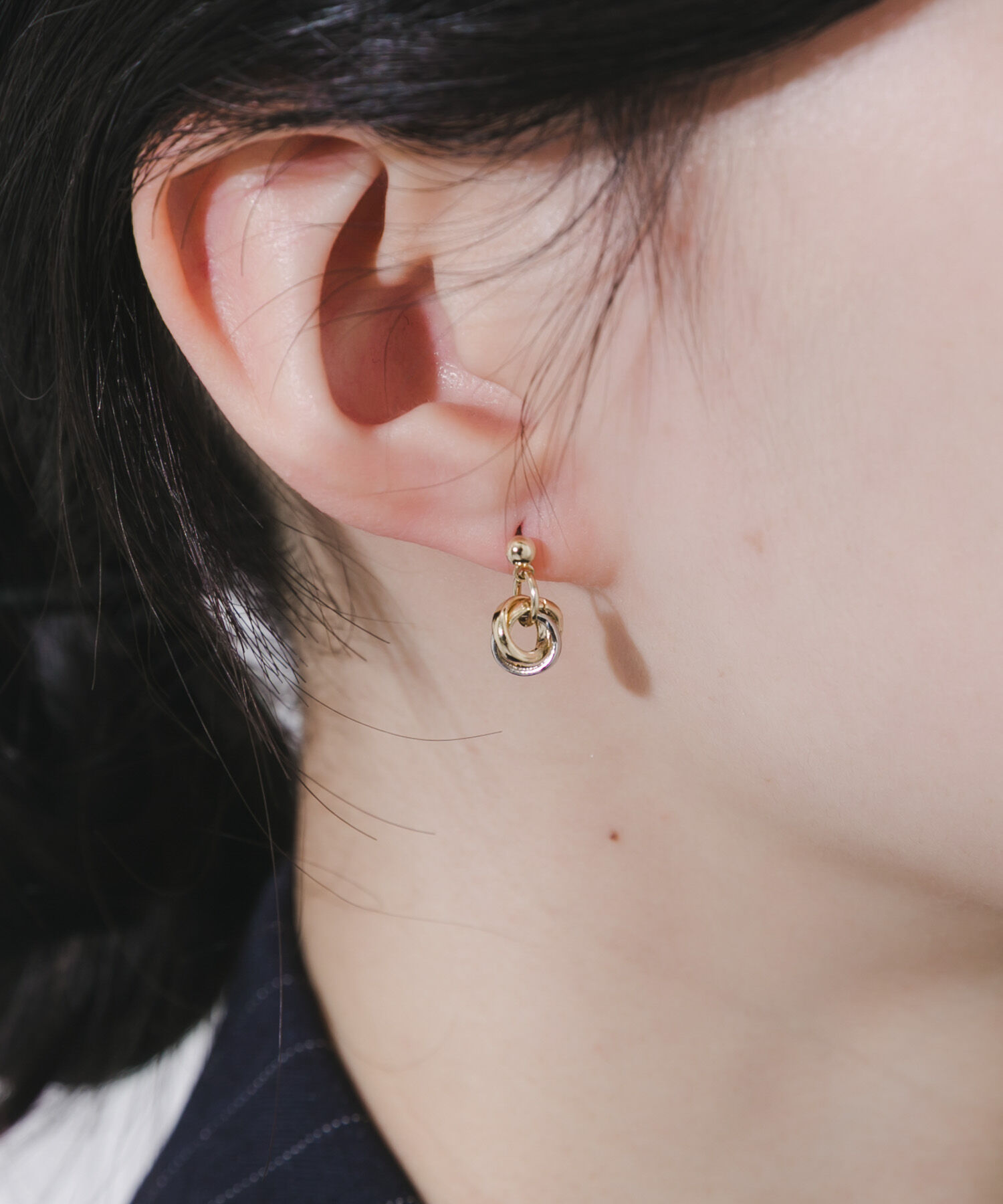 SMELLY「レイヤードサークルミニピアス」|ピアス|