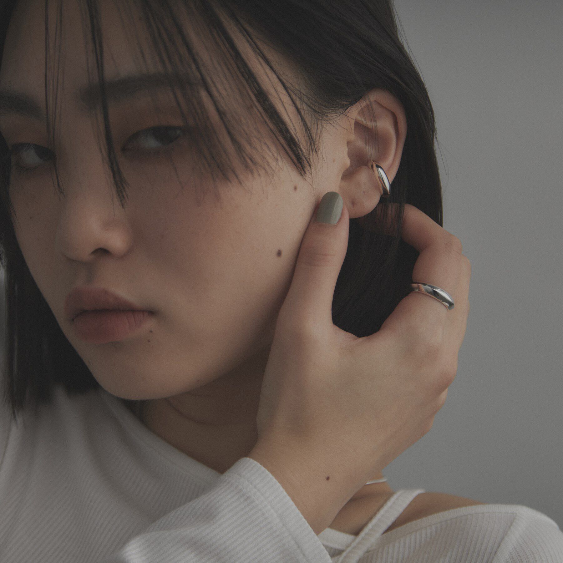 COCOSHNIK ONKITSCH「シルバー リッジイヤーカフ」|イヤーカフ|