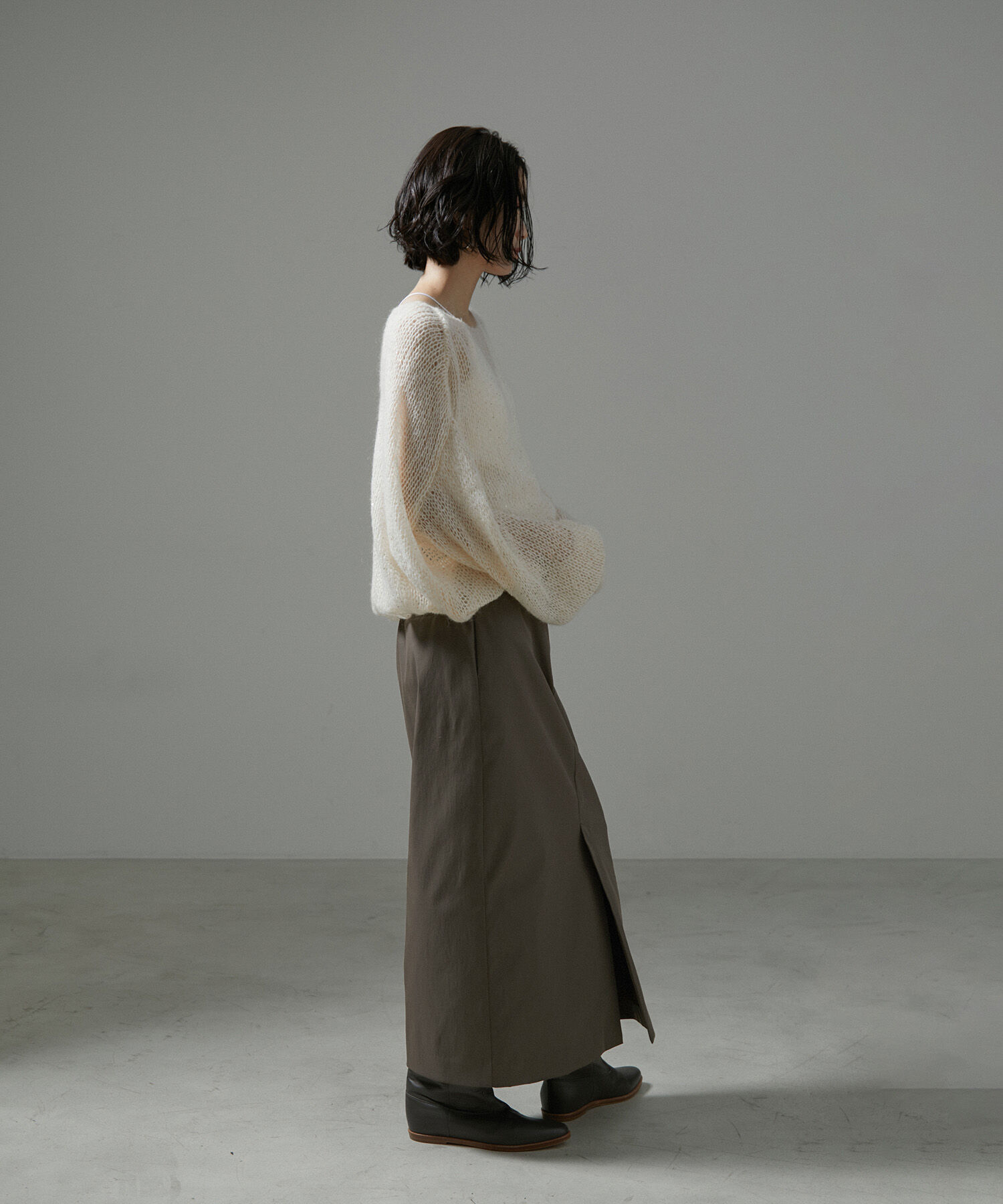 SALON adam et rope'「スタイルアップハイウエストナロースカート　無地/デニム」|スカート|