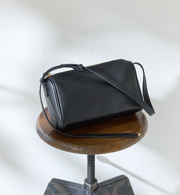  「【牛革/２WAY/500mlペットボトル】シュリンクリンオーバルショルダーバッグ」|トートバッグ|