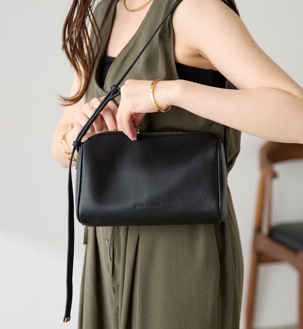  「【牛革/２WAY/500mlペットボトル】シュリンクリンオーバルショルダーバッグ」|トートバッグ|