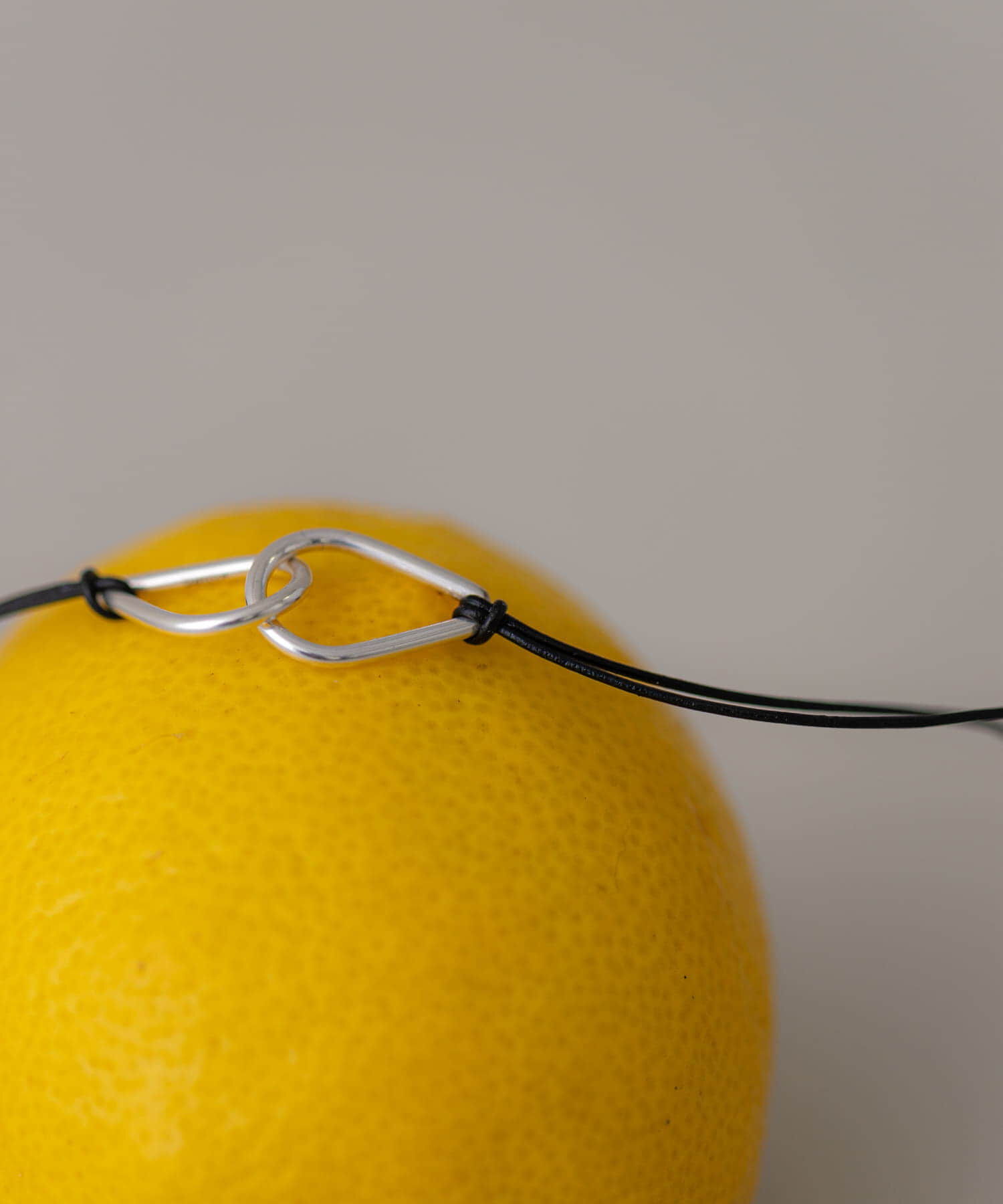 SMELLY「SMELLY so&rsquo;　twin drop cord necklace」|ネックレス|