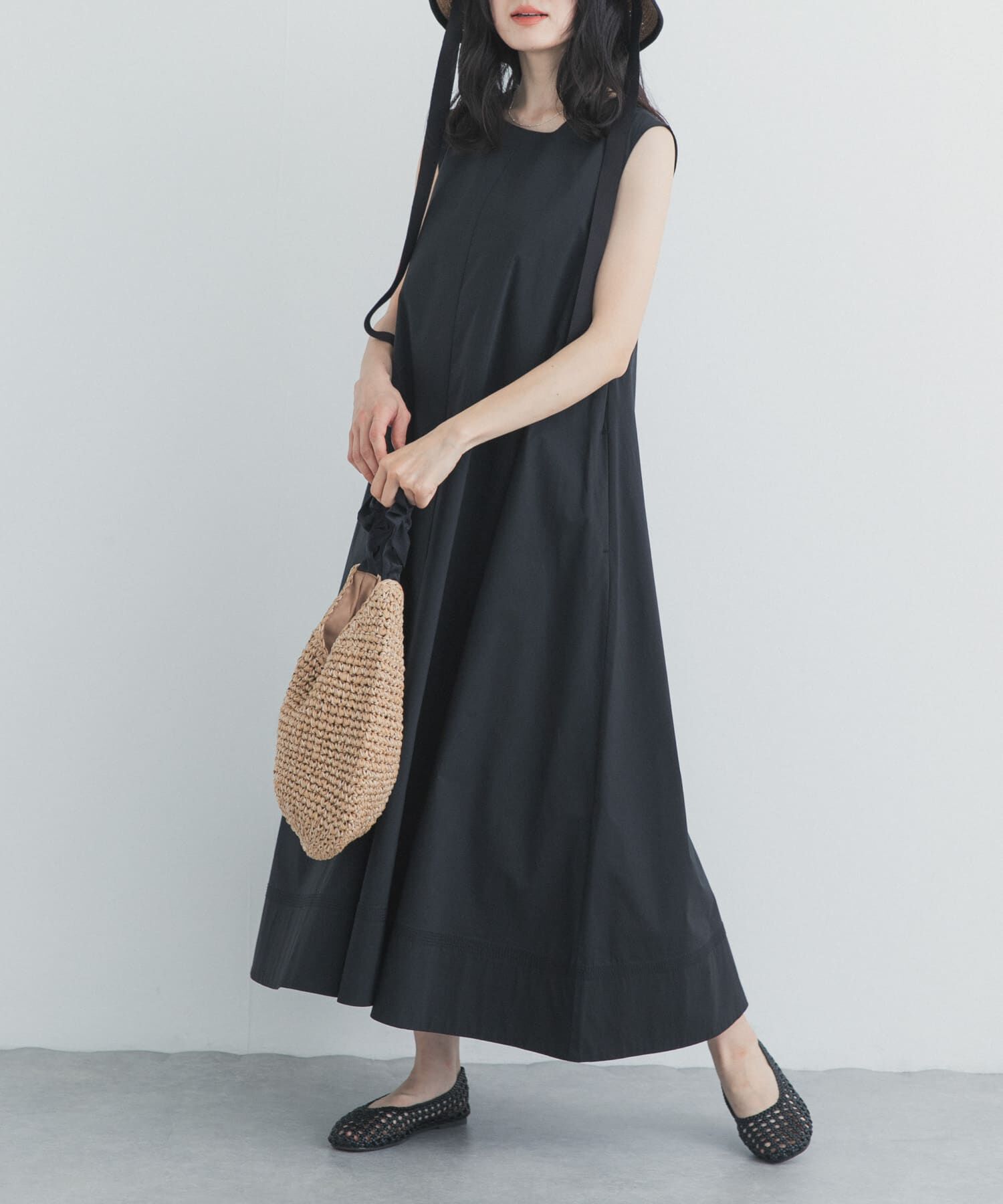 URBAN RESEARCH DOORS「撥水ノースリーブAラインワンピース」|ワンピース|