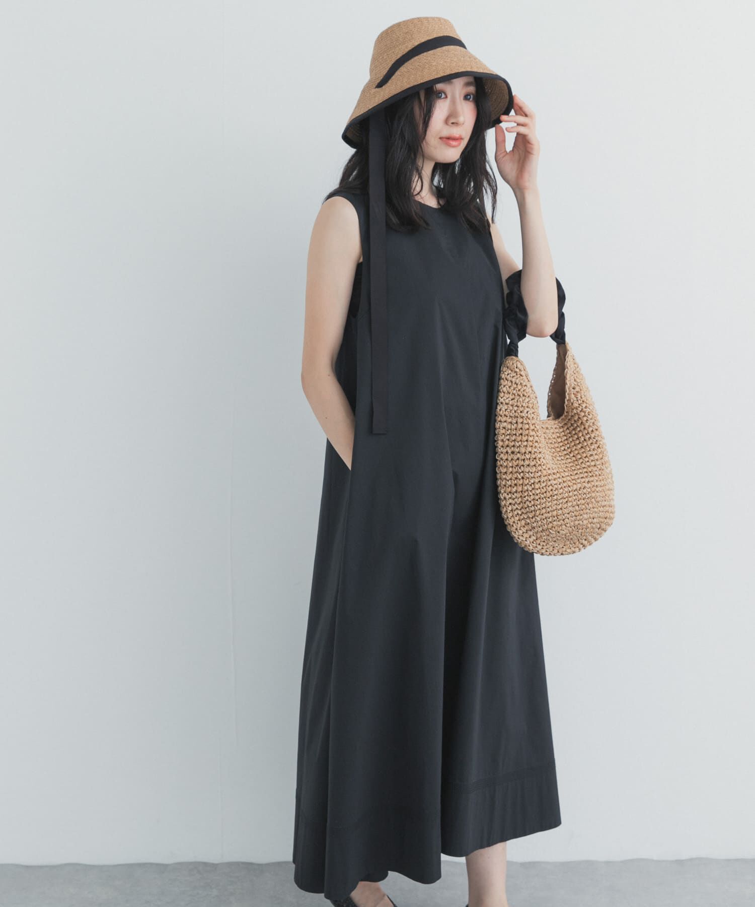 URBAN RESEARCH DOORS「撥水ノースリーブAラインワンピース」|ワンピース|