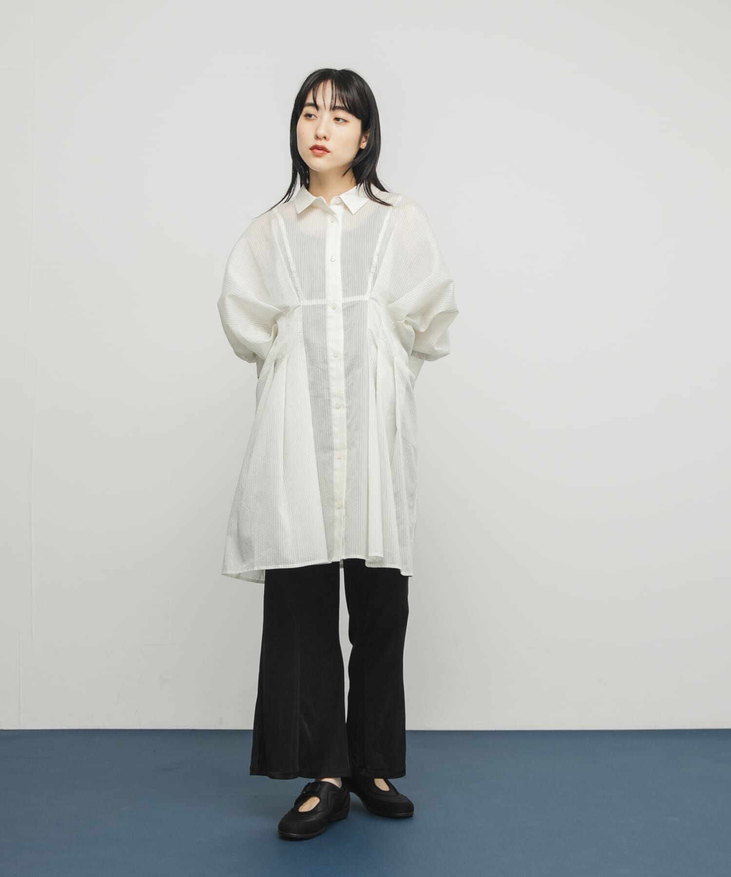  「シャイニーイージーフレアパンツ」|その他|
