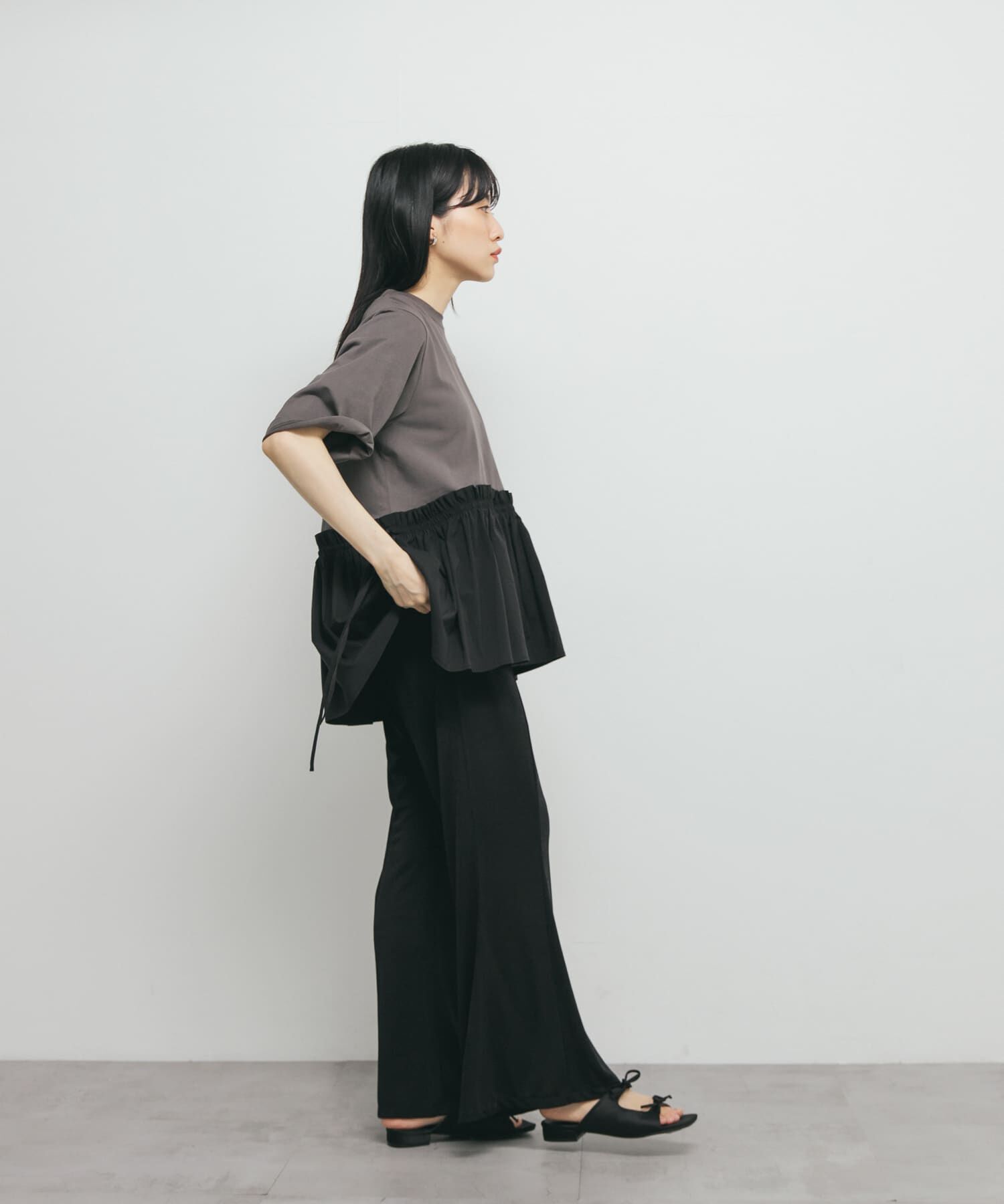  「シャイニーイージーフレアパンツ」|その他|
