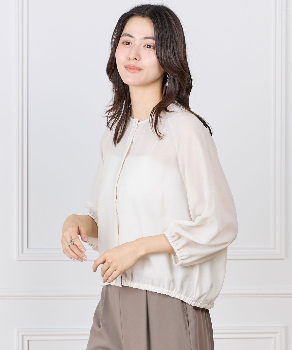 INED「シアー羽織ブラウス｜透ける美しさと立体感で心弾む、夏の羽織り」|シャツ・ブラウス|