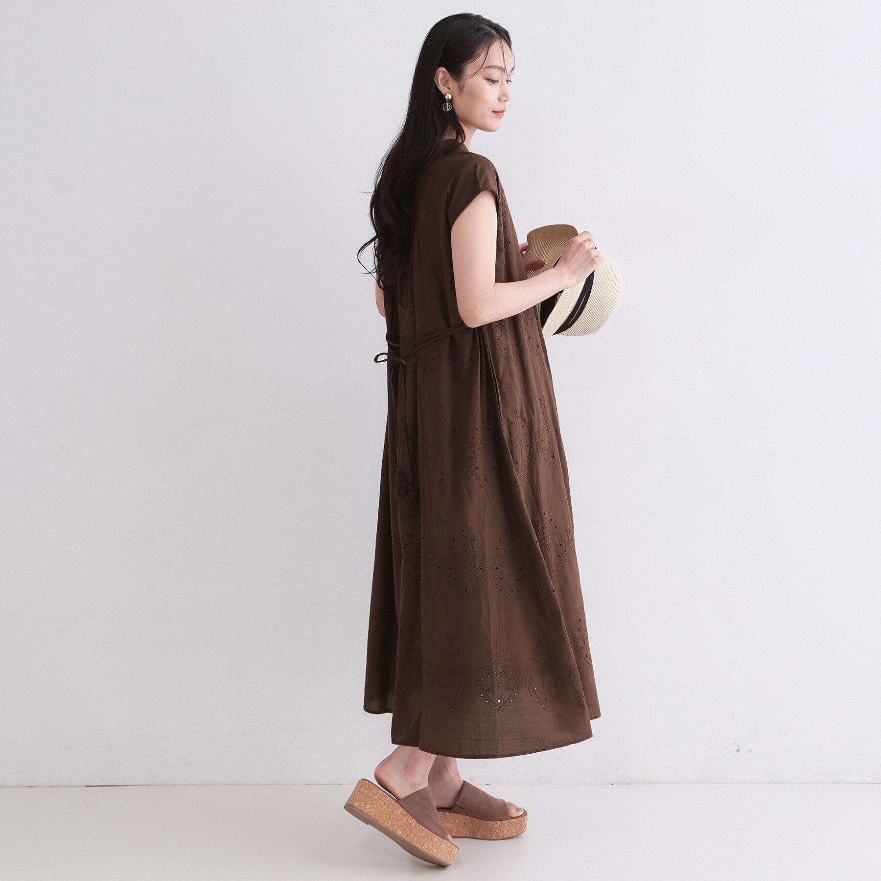 OPAQUE.CLIP「アイレットレース刺繍ワンピース【洗える】」|ワンピース|