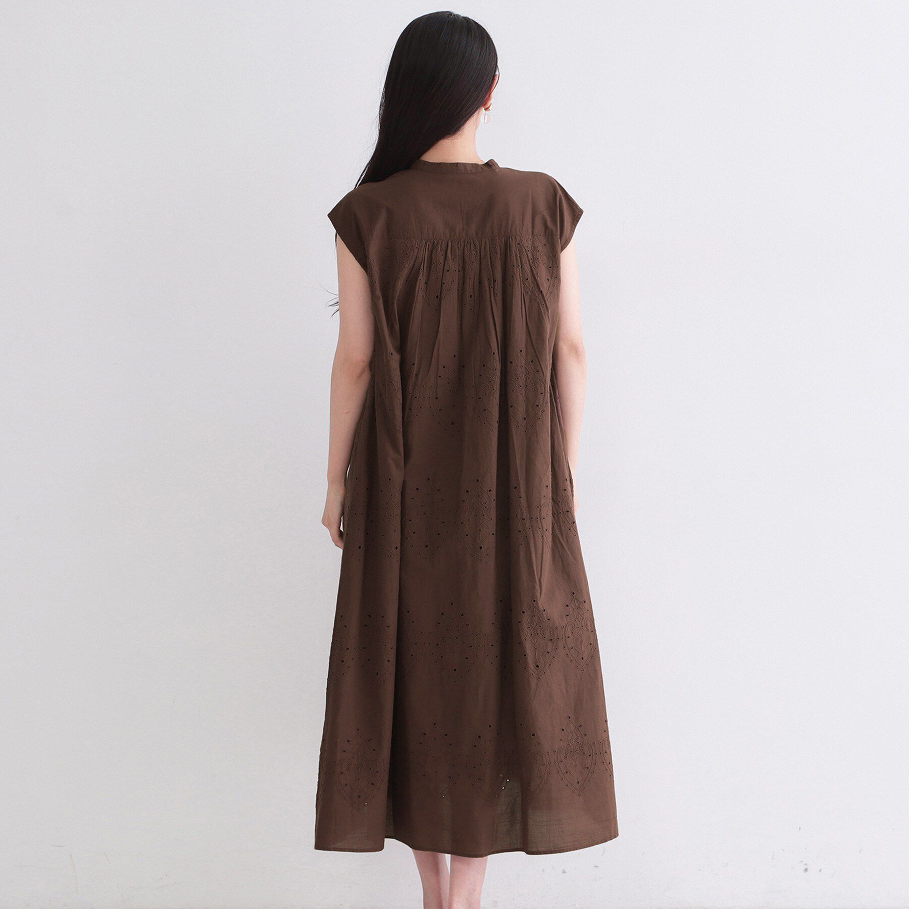 OPAQUE.CLIP「アイレットレース刺繍ワンピース【洗える】」|ワンピース|