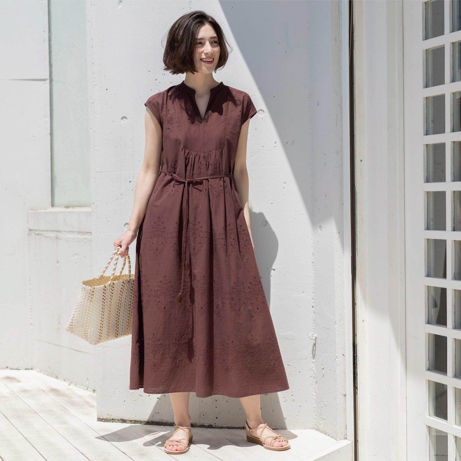 OPAQUE.CLIP「アイレットレース刺繍ワンピース【洗える】」|ワンピース|