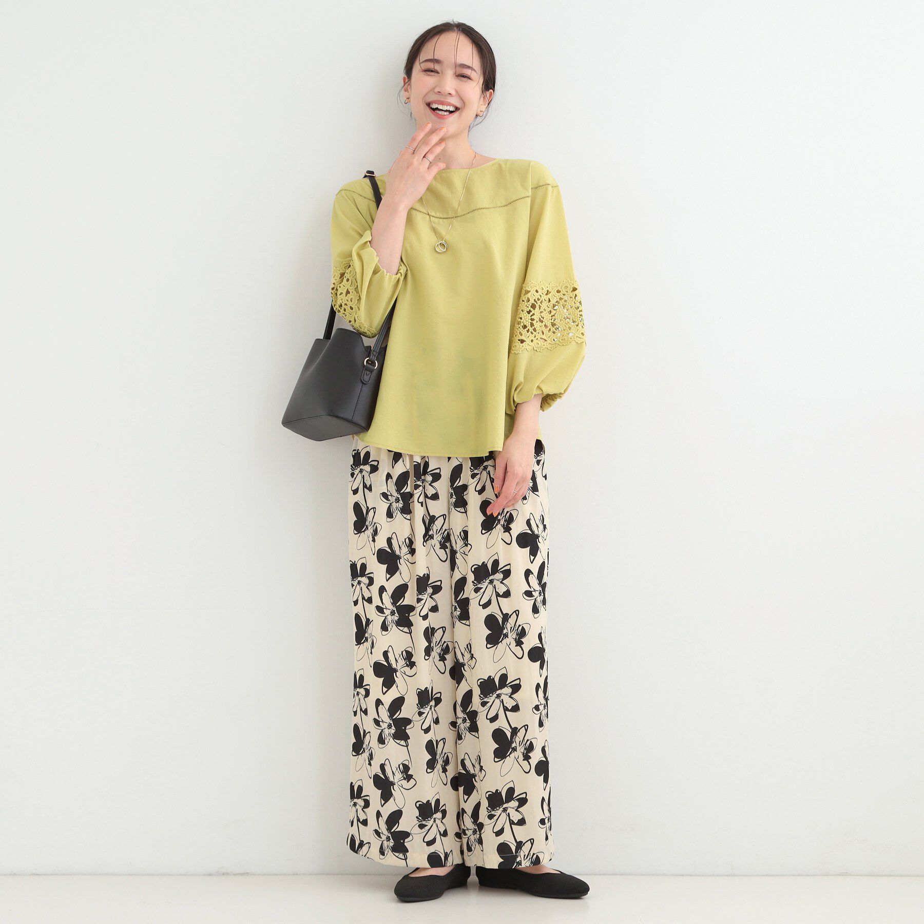SHOO･LA･RUE「【洗濯機可/7分袖】インせず着られる 透かし編み柄が上品な レース切替シャツ」|シャツ・ブラウス|