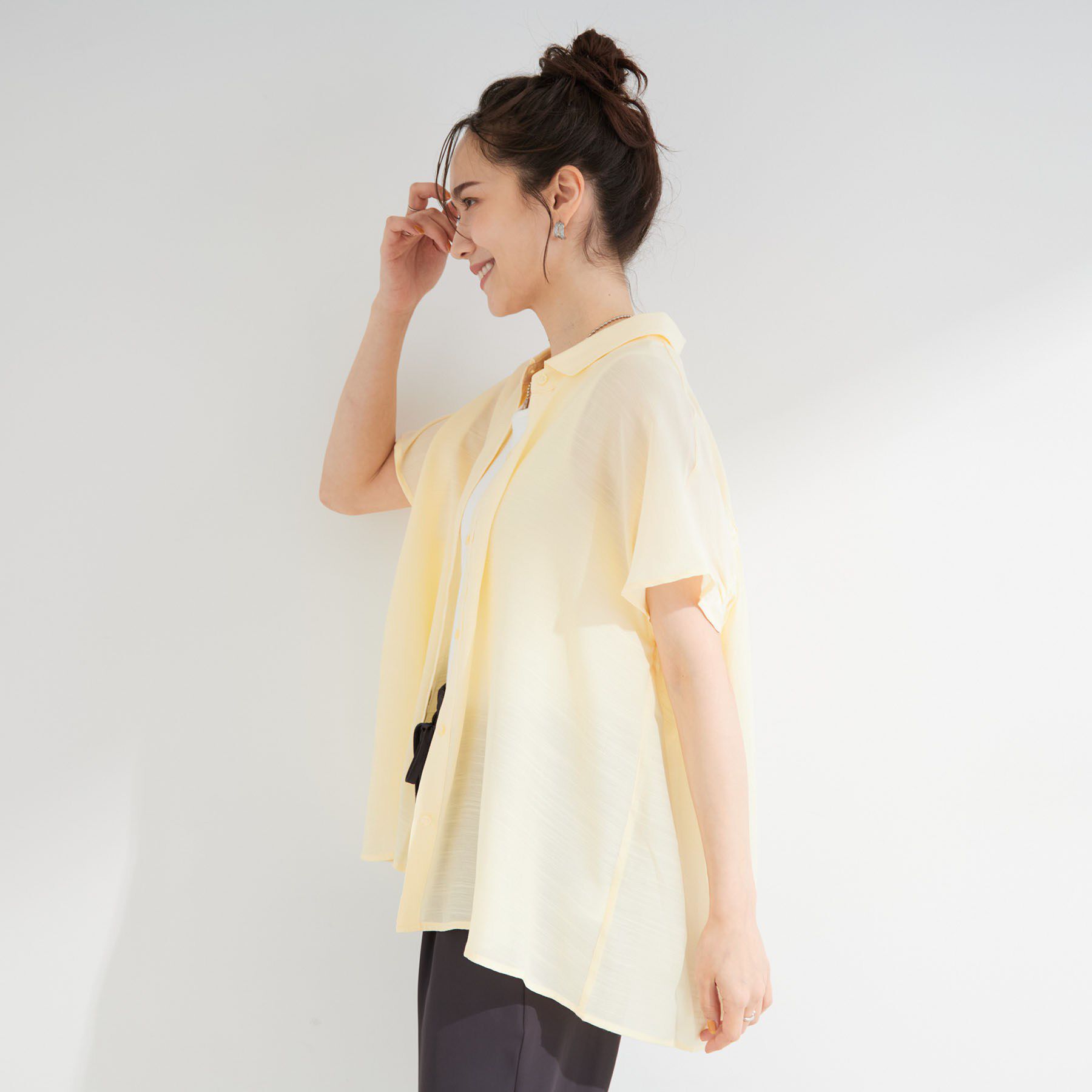 SHOO･LA･RUE「【ひんやり/UV】ほんのりシアーで上品な バックギャザーブラウス」|シャツ・ブラウス|