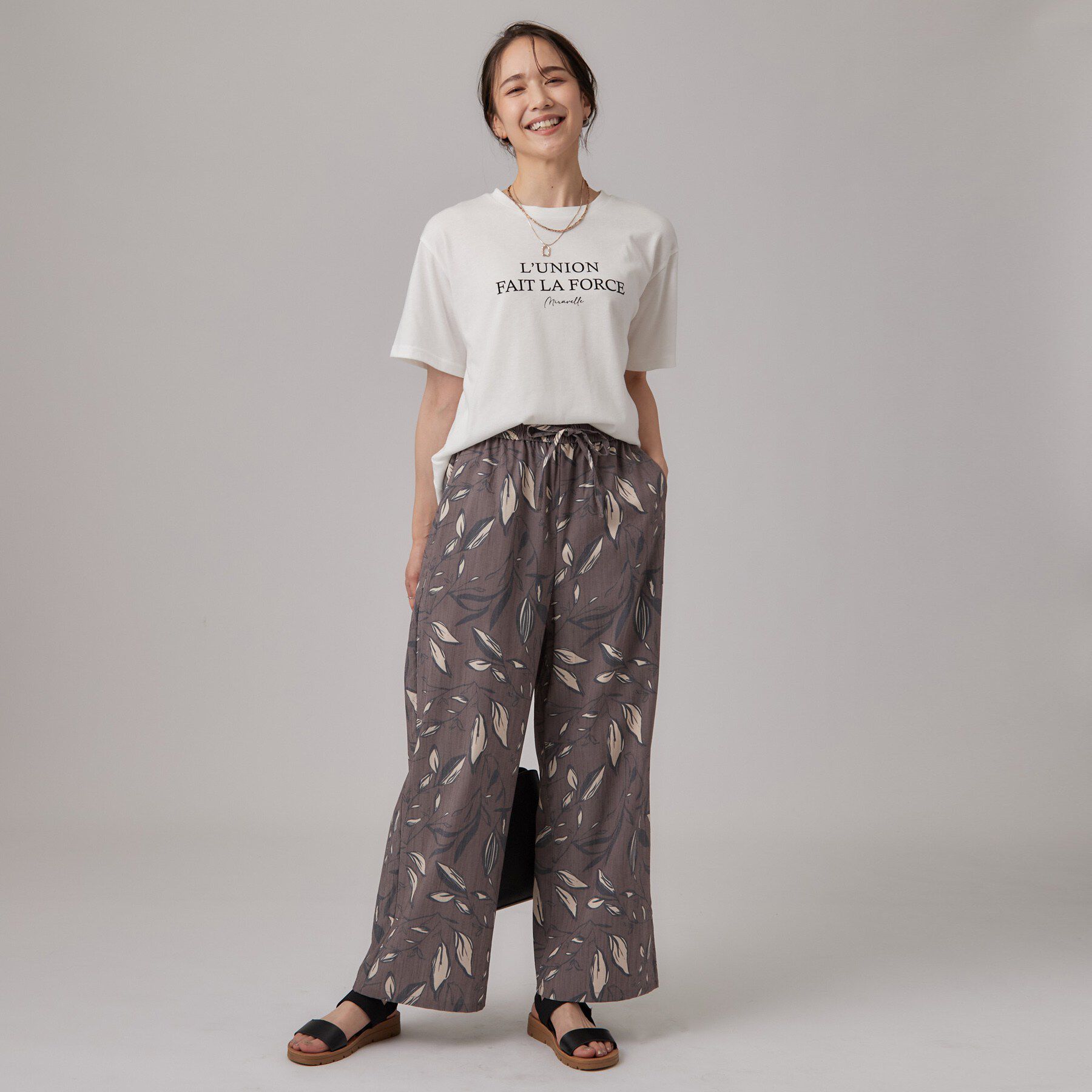 SHOO･LA･RUE「【2点セット/体型カバー】クロシェ編みベスト+ロゴT」|Tシャツ・カットソー|