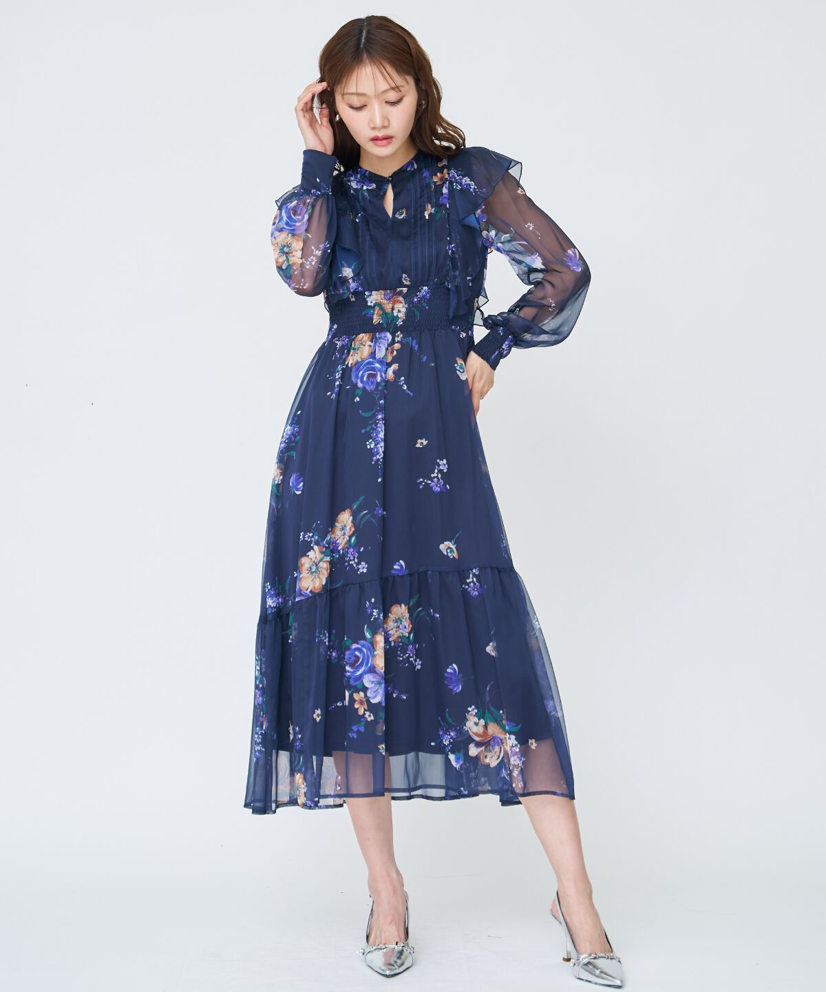 アンドクチュール「フラワープリントタックワンピース」|ワンピース|ネイビー