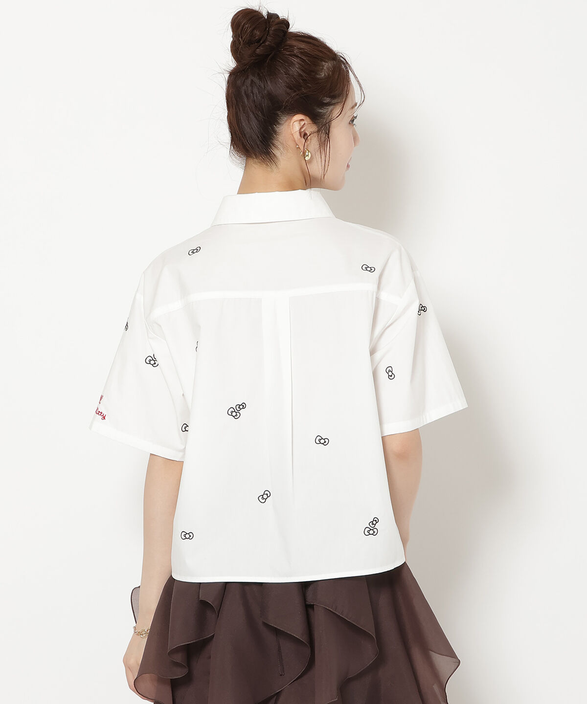 WILLSELECTION「WILLSELECTION&times;HELLO KITTY 刺繍クロップドシャツ」|シャツ・ブラウス|