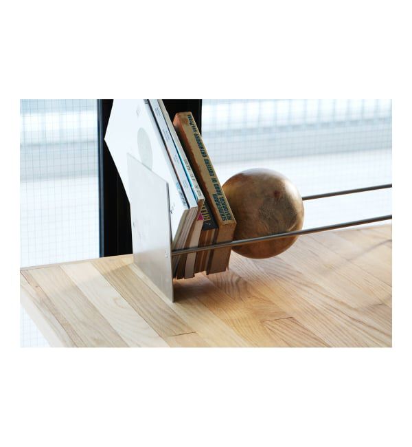 journal standard Furniture「【HERE by DETAIL/ディテール】SLOPE BOOK END スロープ ブックエンド」|その他|