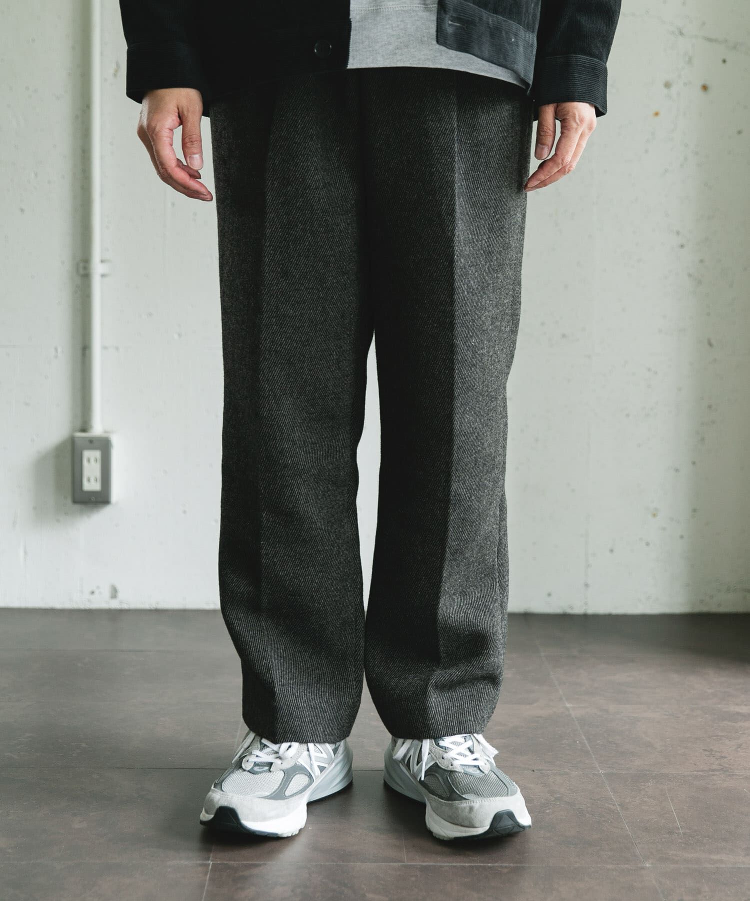 URBAN RESEARCH DOORS「『UR TECH』完声/暖 2タックワイドパンツ」|その他|