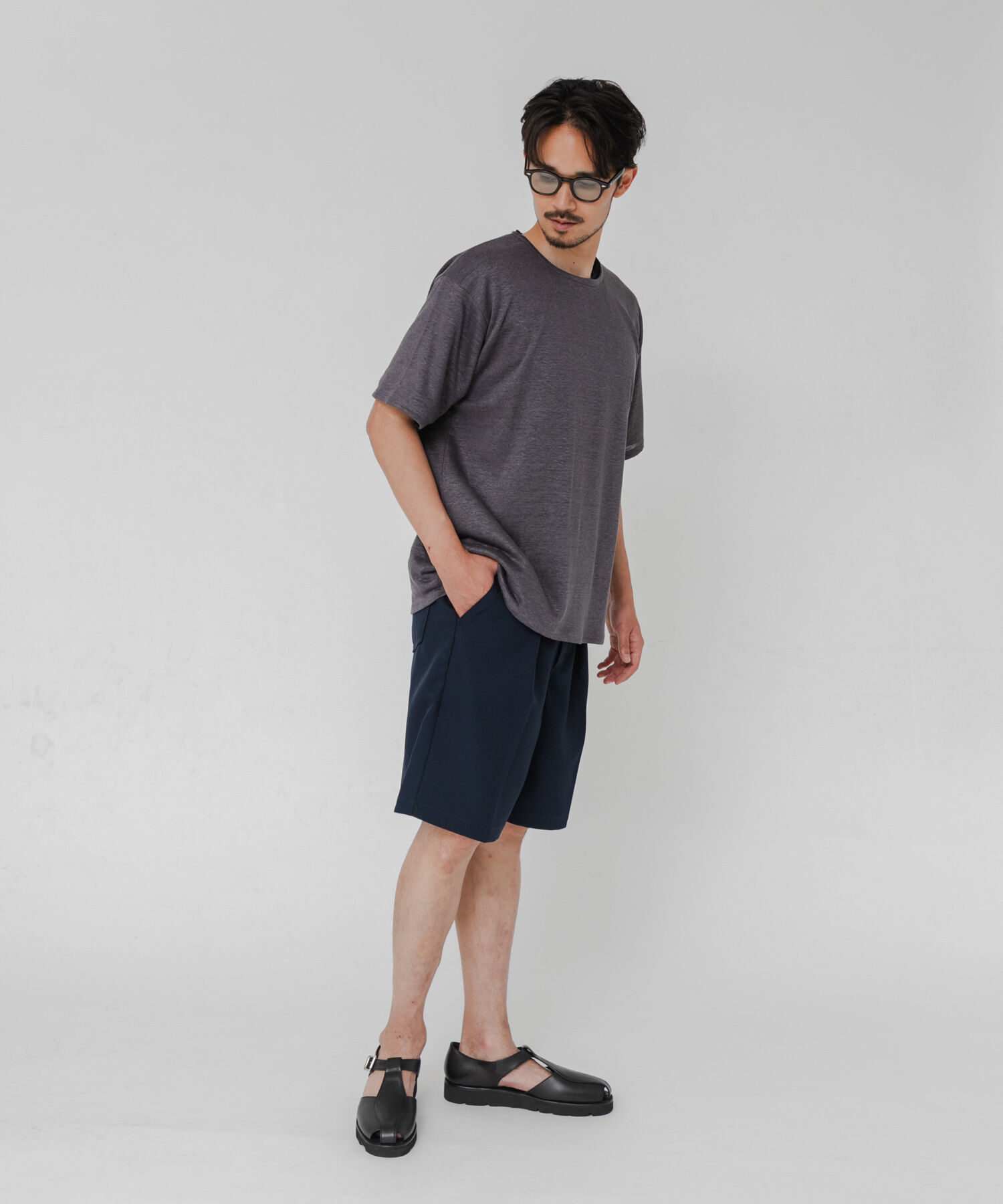 URBAN RESEARCH「『洗濯可』LINEN NARROW TRIM T-SHIRTS」|Tシャツ・カットソー|
