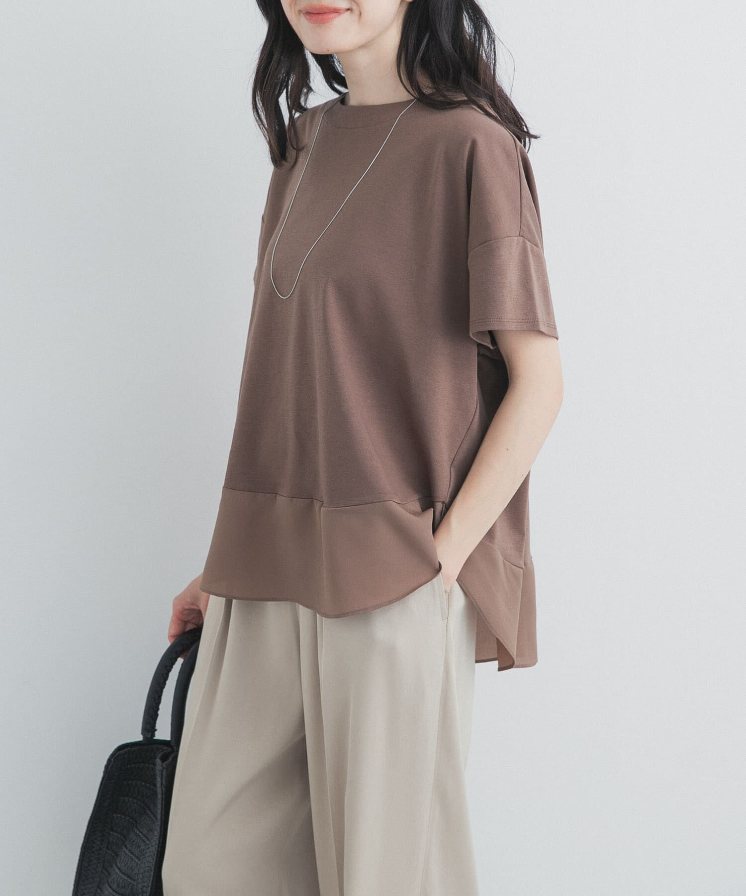 URBAN RESEARCH DOORS「異素材切替えラウンドヘムプルオーバー」|Tシャツ・カットソー|ブラウン