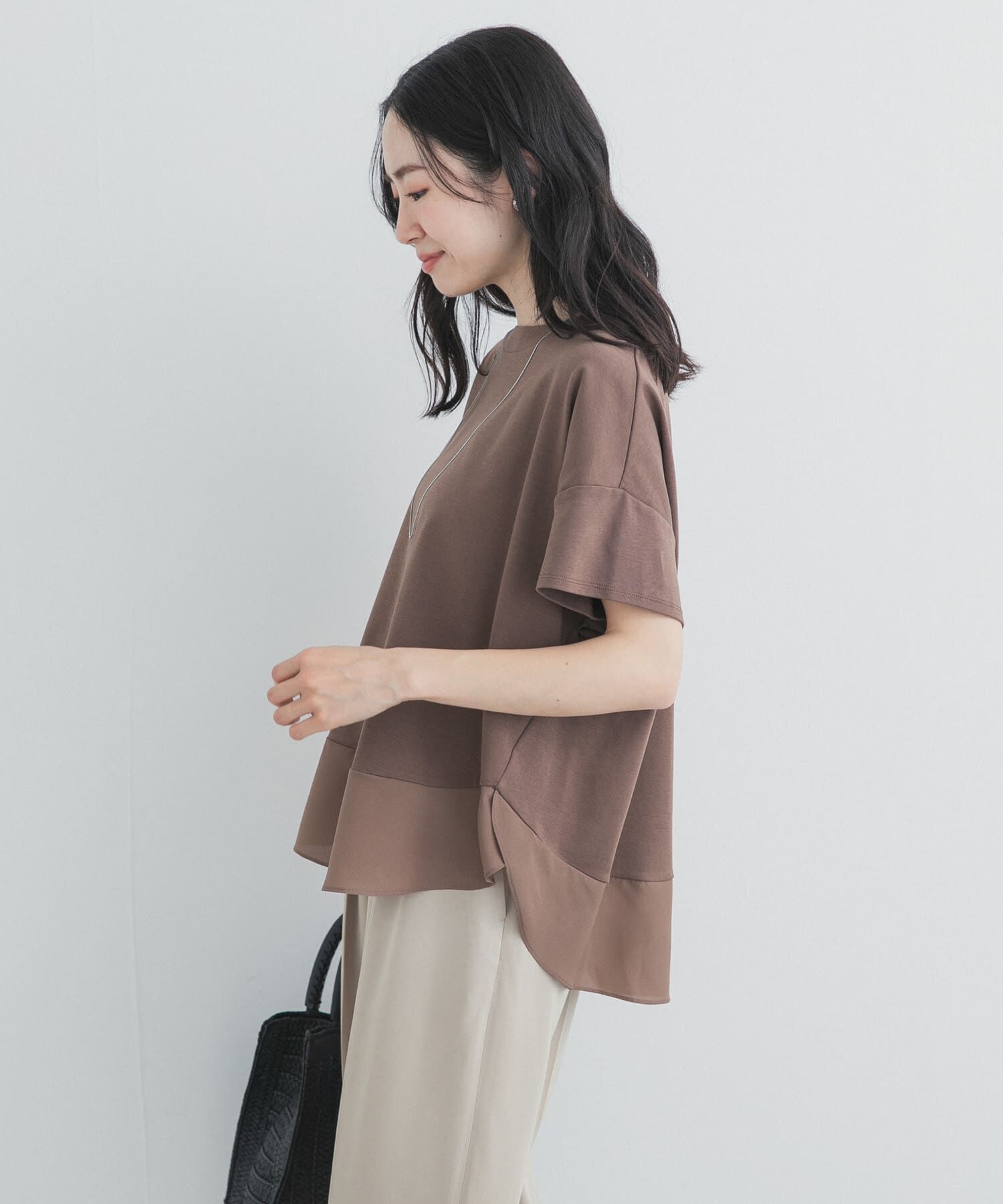 URBAN RESEARCH DOORS「異素材切替えラウンドヘムプルオーバー」|Tシャツ・カットソー|