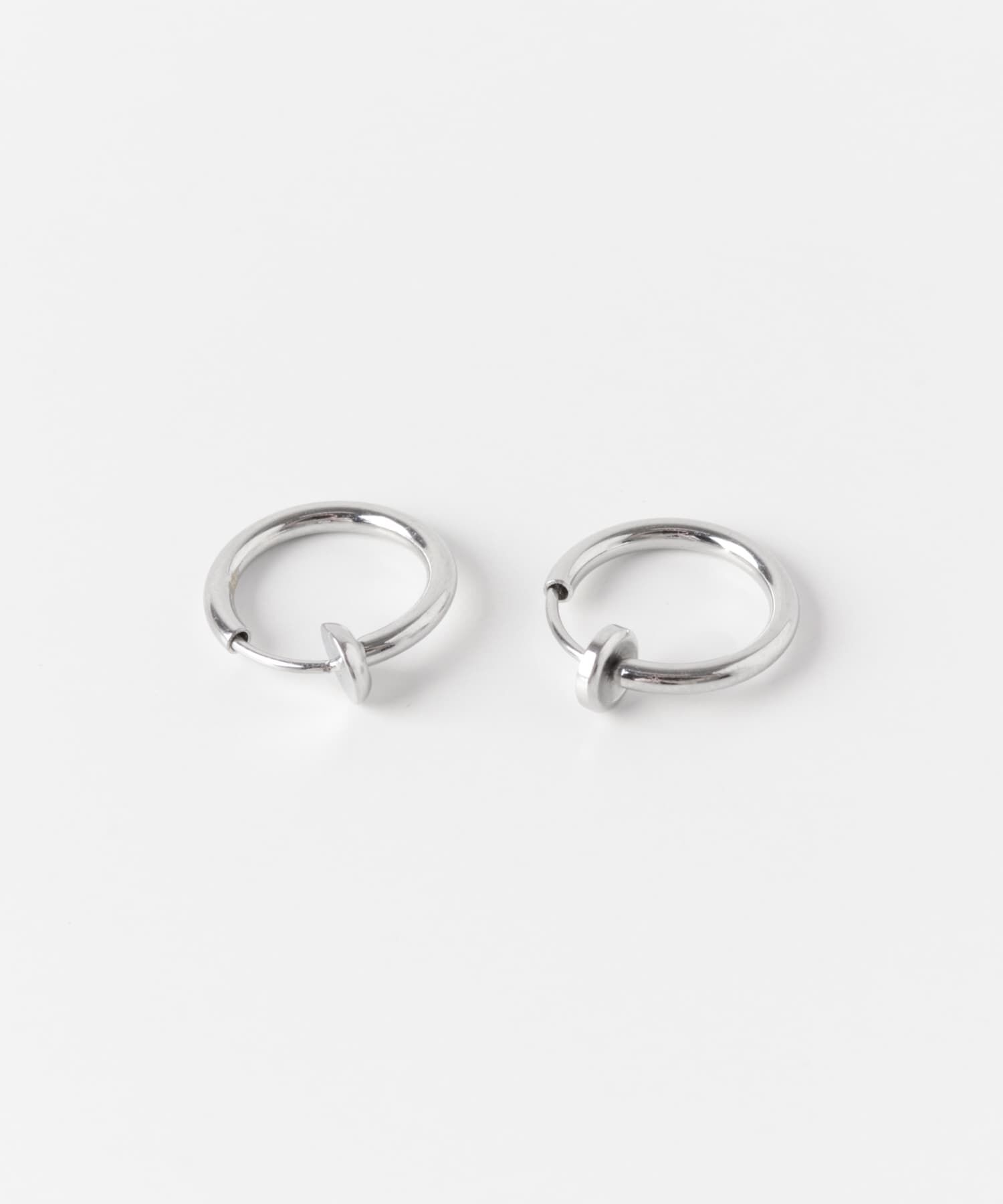 SMELLY「ステンレスフープイヤリング13mm」|イヤリング|