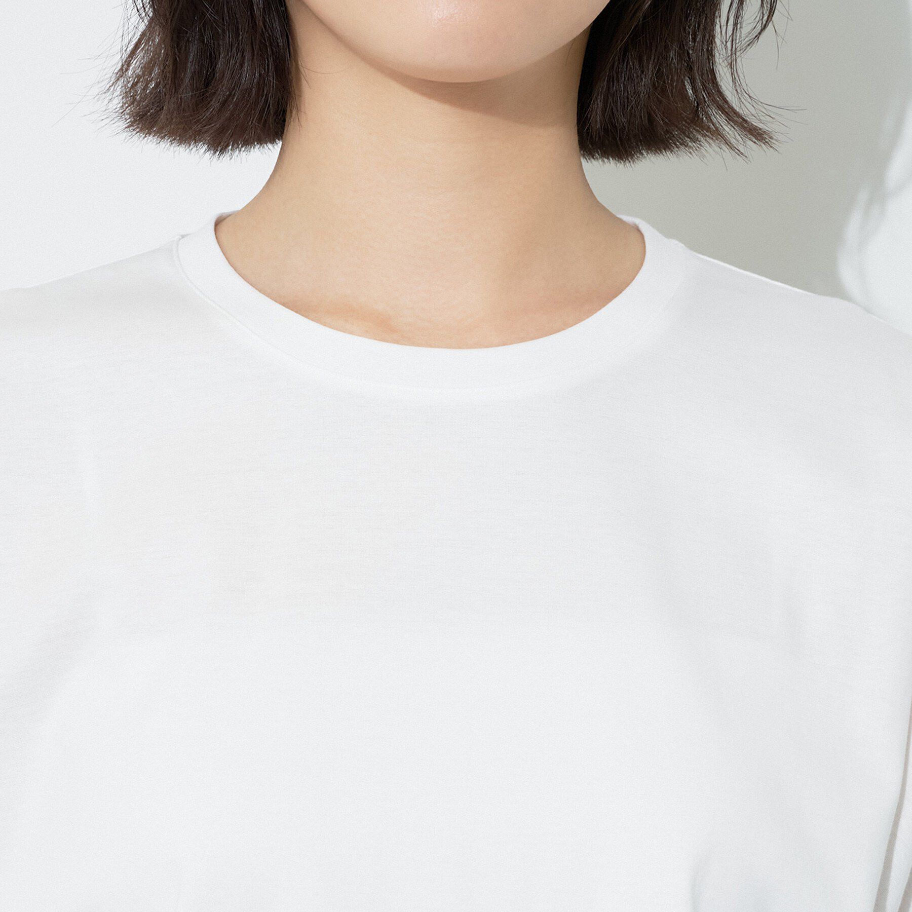 INDIVI「【汗ジミ防止／接触冷感】裾レースドルマンTシャツ」|Tシャツ・カットソー|