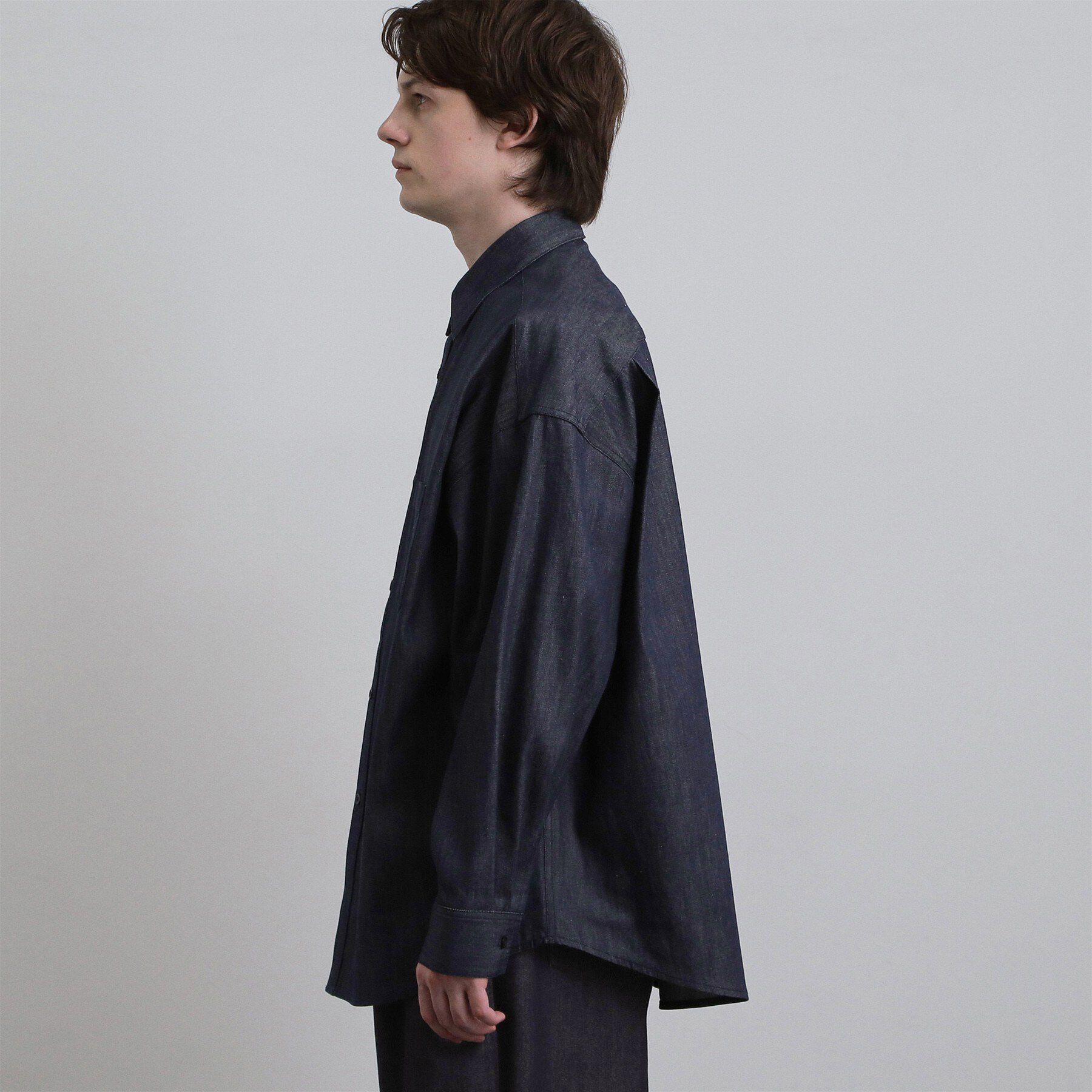 tk.TAKEO KIKUCHI「【色褪せしにくいデニム】Comfy Fadeless Denim Seriesデニムシャツ」|シャツ・ブラウス|