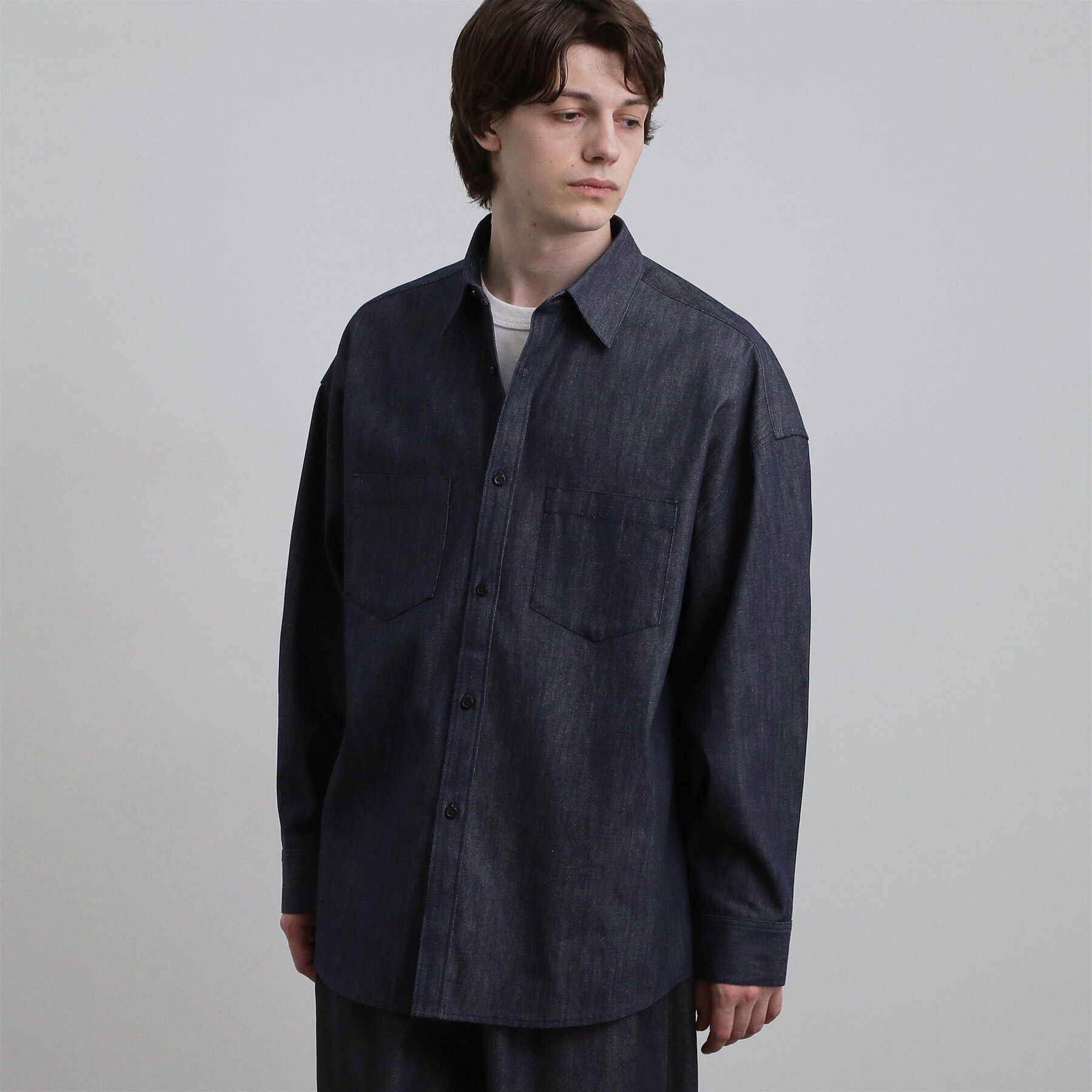tk.TAKEO KIKUCHI「【色褪せしにくいデニム】Comfy Fadeless Denim Seriesデニムシャツ」|シャツ・ブラウス|ネイビー(094)