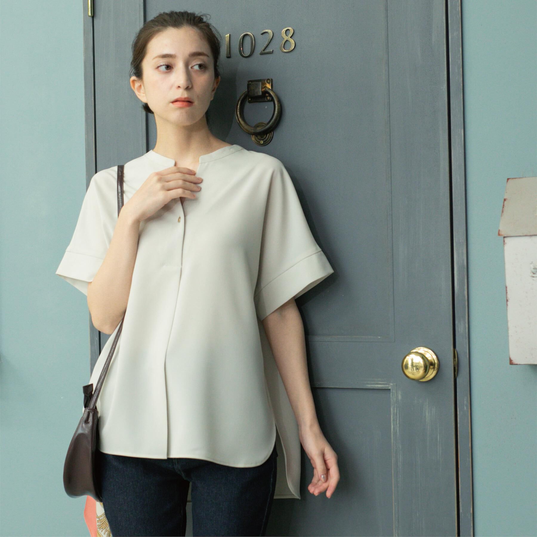 OPAQUE.CLIP「《5色展開／SS-LLサイズ》スキッパー金ボタンブラウス／セットアップ対応【防シワ／ストレッチ／洗濯」|シャツ・ブラウス|